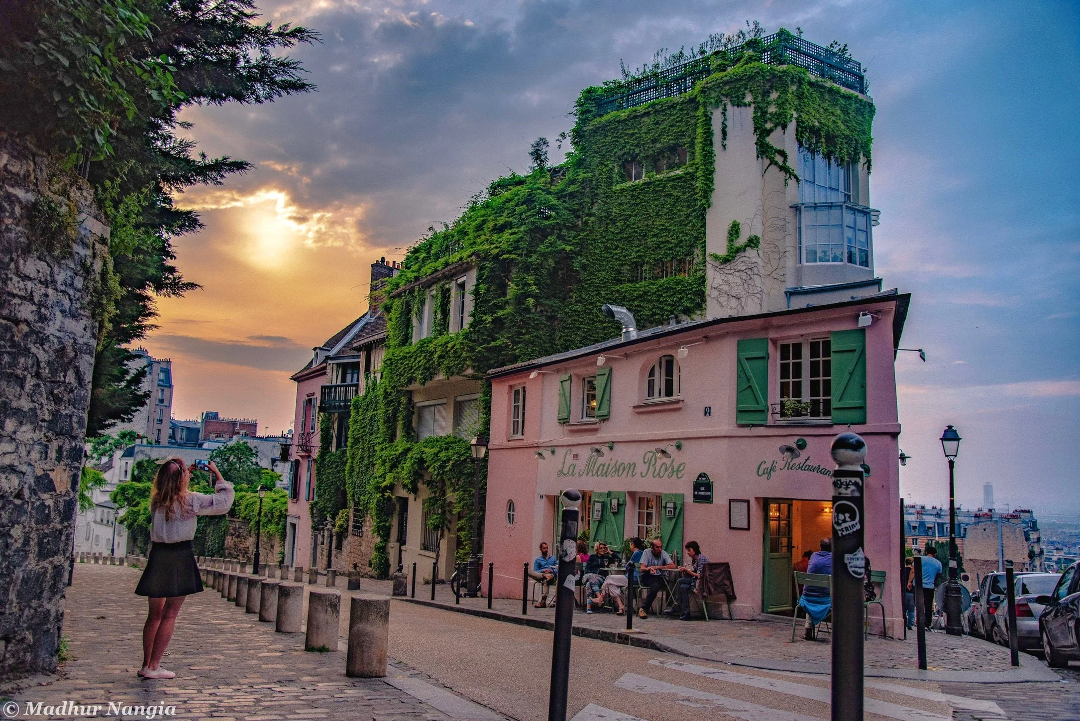 monmatre paris .jpeg