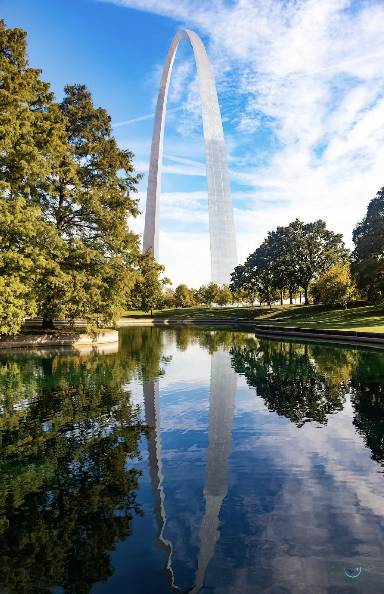 "Gateway Arch Morning" Rodney Buxton Denver, CO, USA Photography 30" x 20" 2025 
$600 