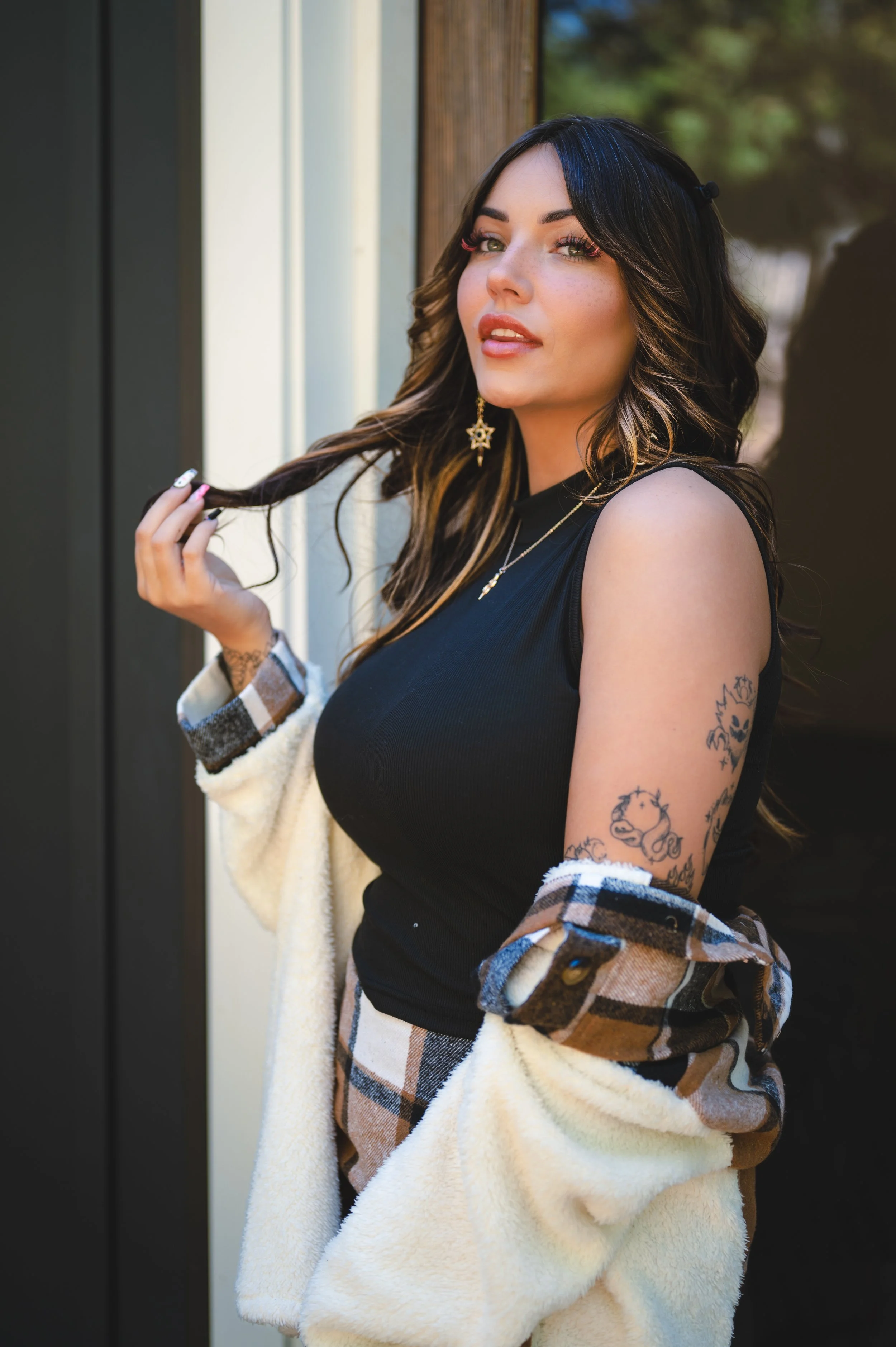 Sylina-Outside-11.jpg