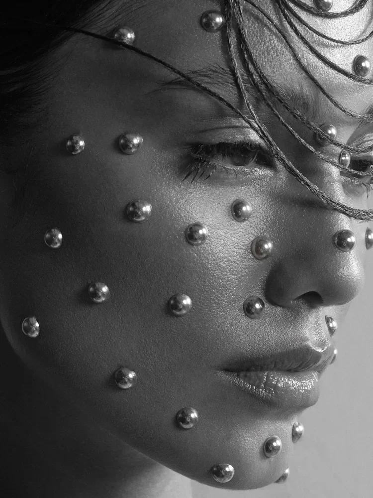 Under Pressure | Blonde Magazine