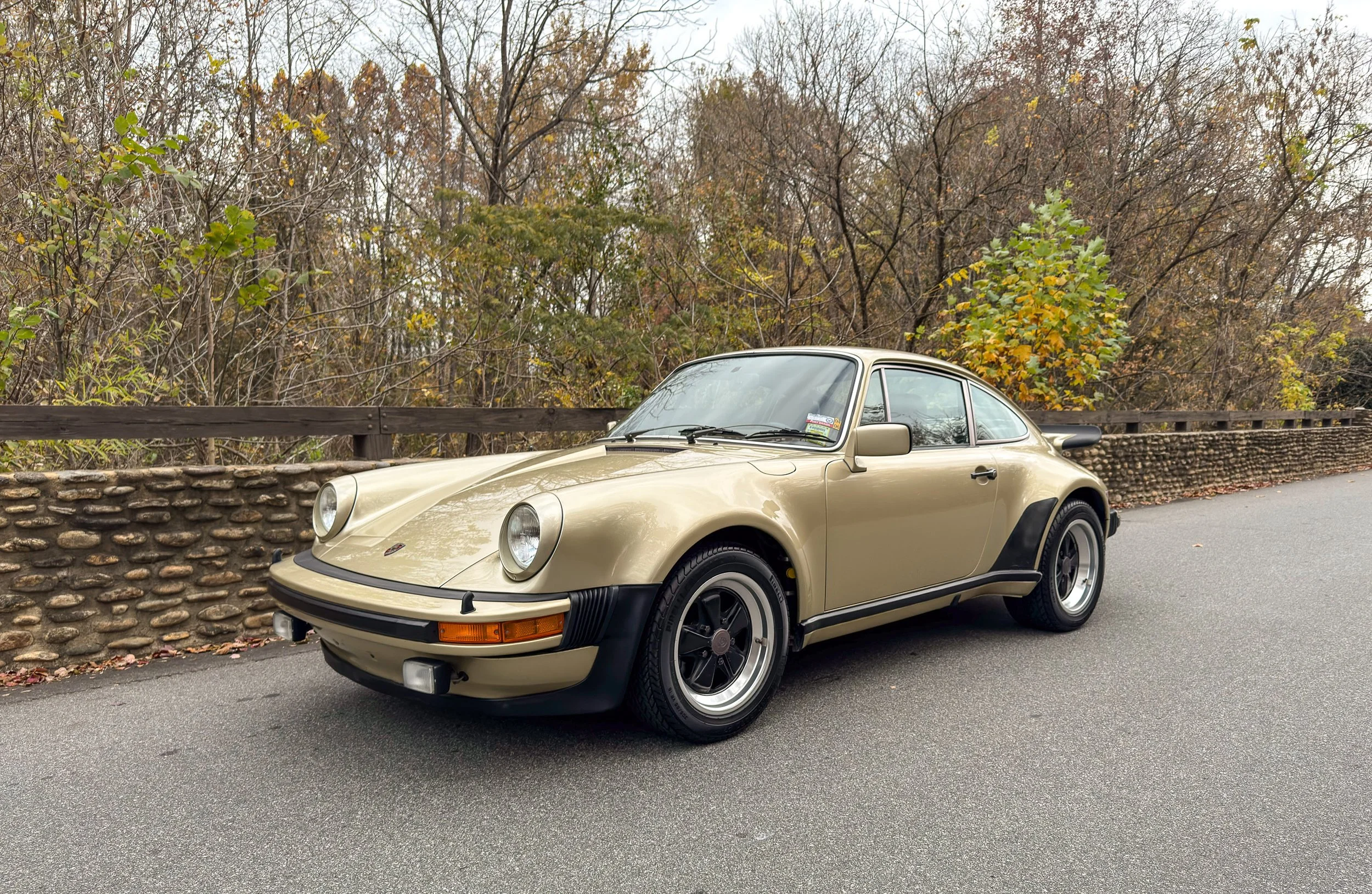 77 Turbo-002.jpg