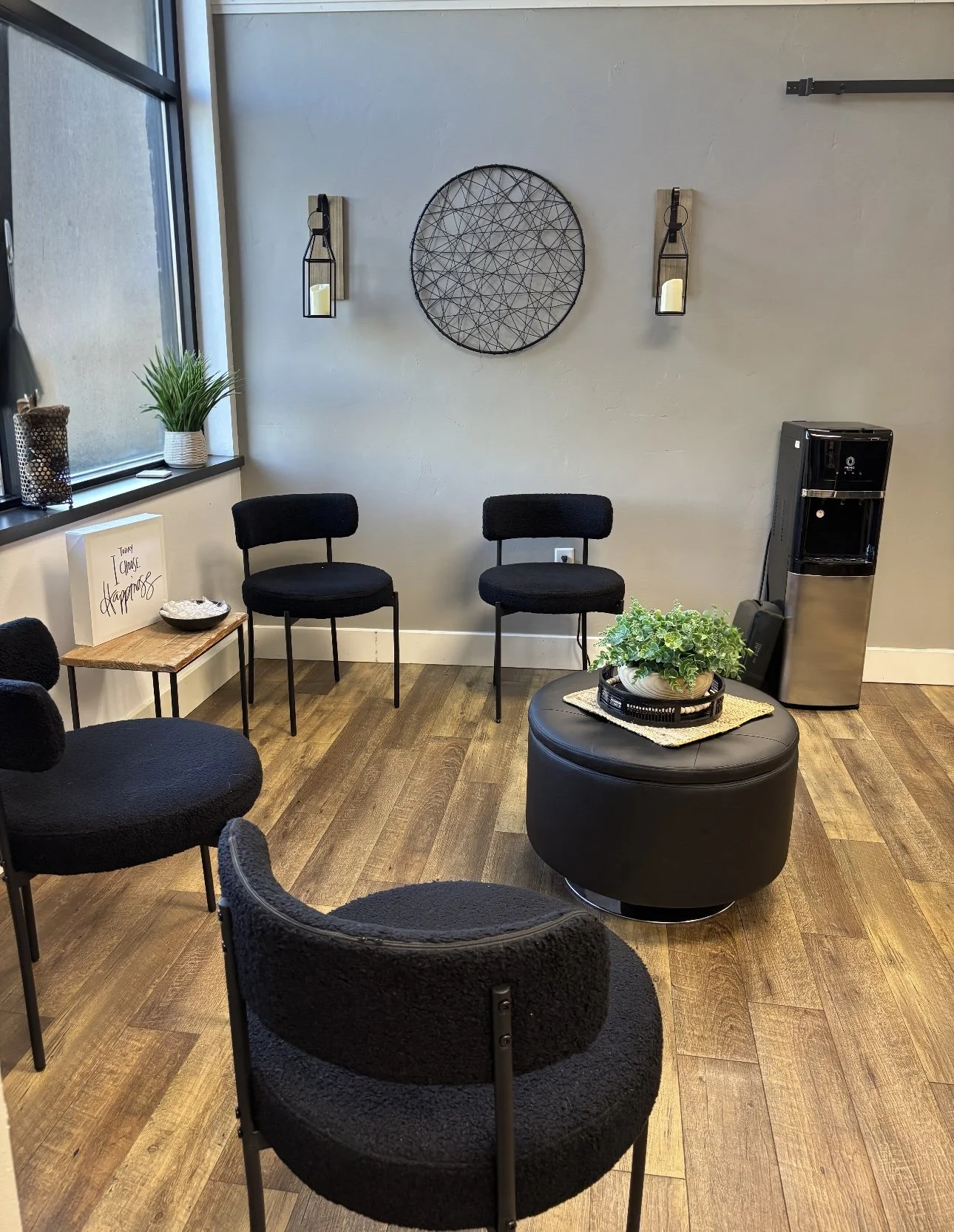 chiropractic-waiting-room-appleton-wisconsin.jpg