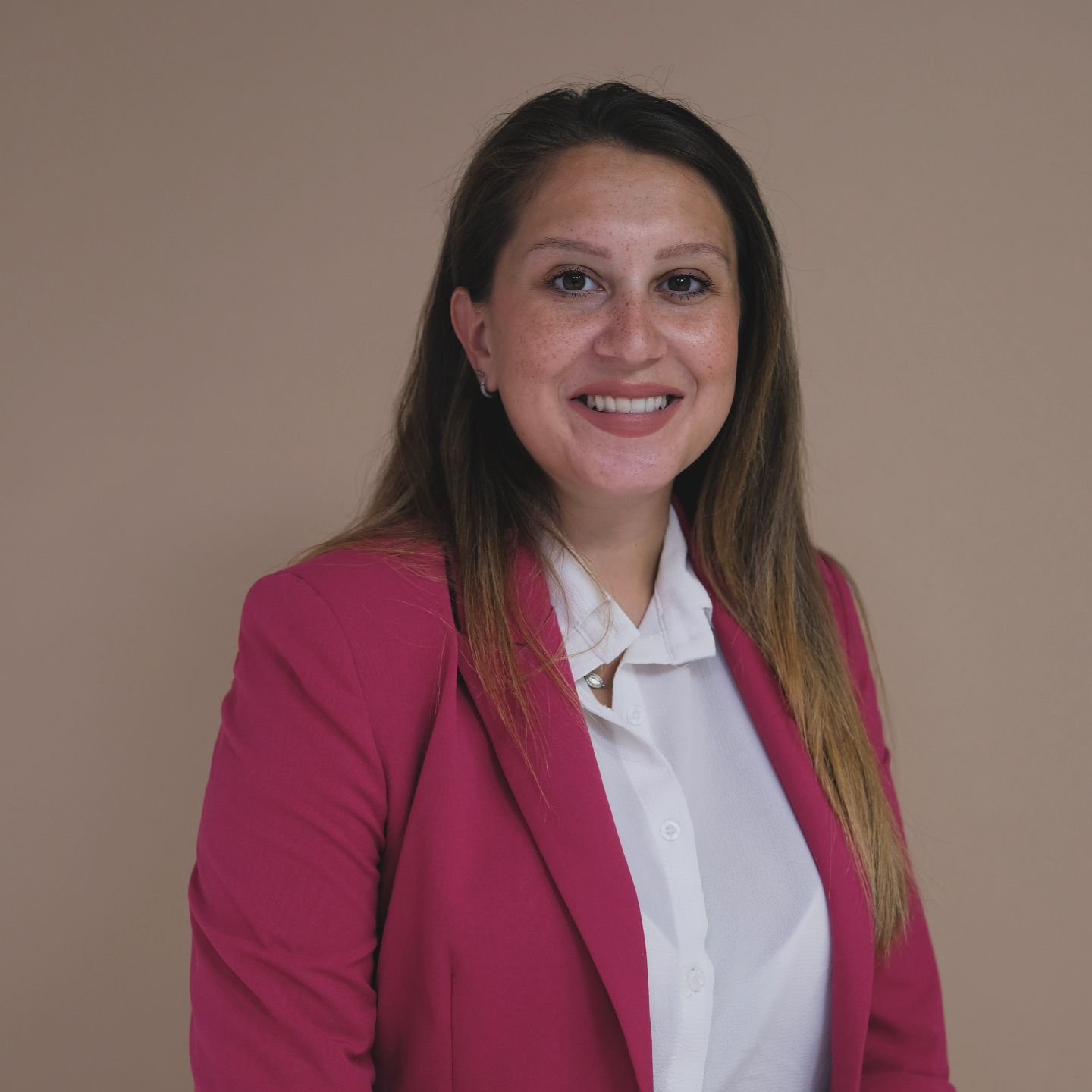 Meet the team! Wanda - fluent in English, Spanish and Italian with over 10 years of professional nanny experience from newborns to teenagers Wanda is also a mother herself and comes with many skills to support families of all sizes. 
.
.
.
.
.
.
#hot