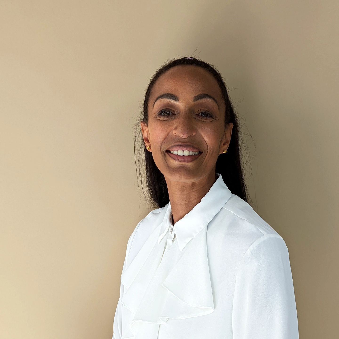 Meet our team = Our super sporty nanny Sonia! With more than 10 years experience with children of all ages, she is a native French speaker, a trained maternity nurse, a tennis pro and used to work as a swimming instructor 🏊&zwj;♀️🏊&zwj;♀️🏊&zwj;♀️?