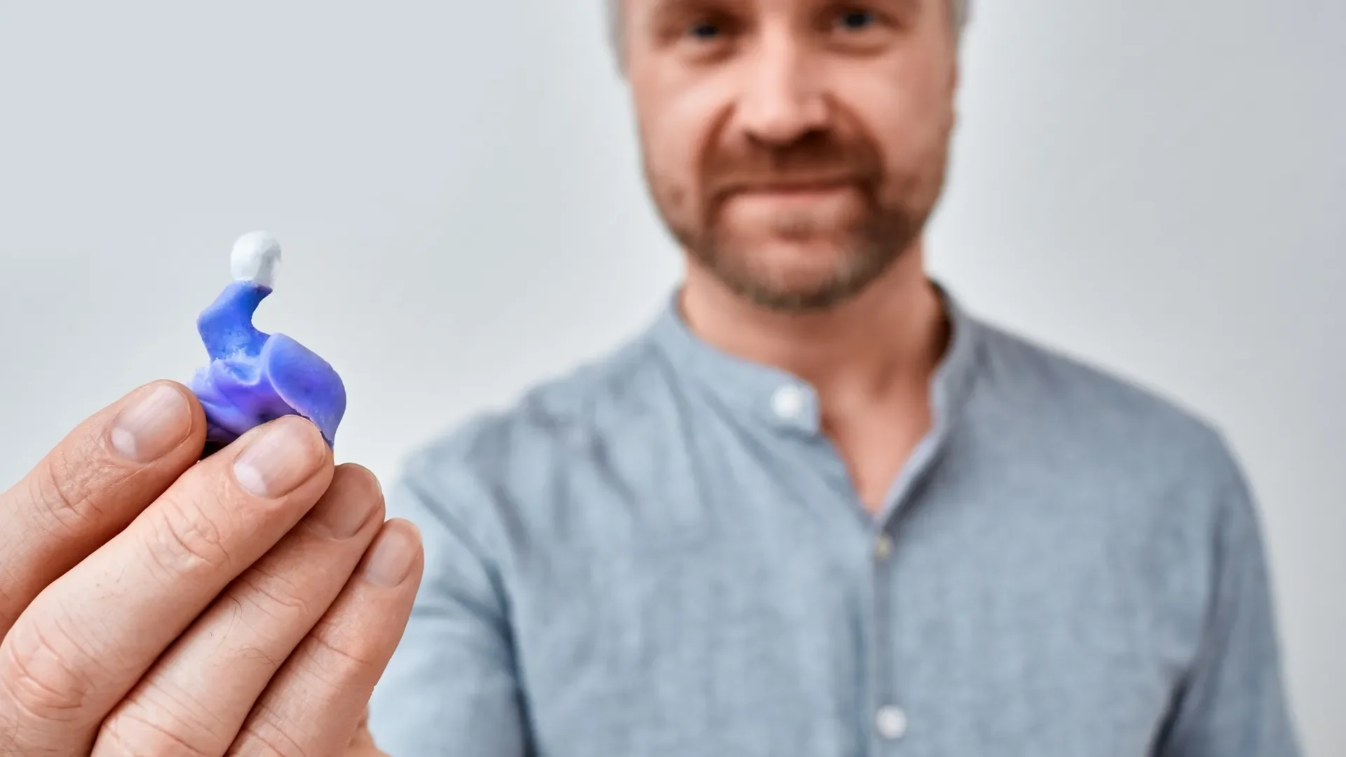 How Earmolds Manage Feedback in Hearing Aids