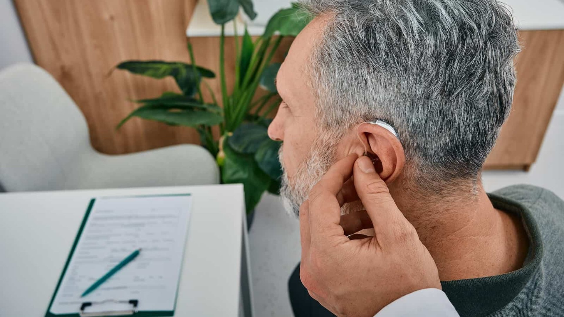 How Hearing Specialists Personalize Your Hearing Aid Fit