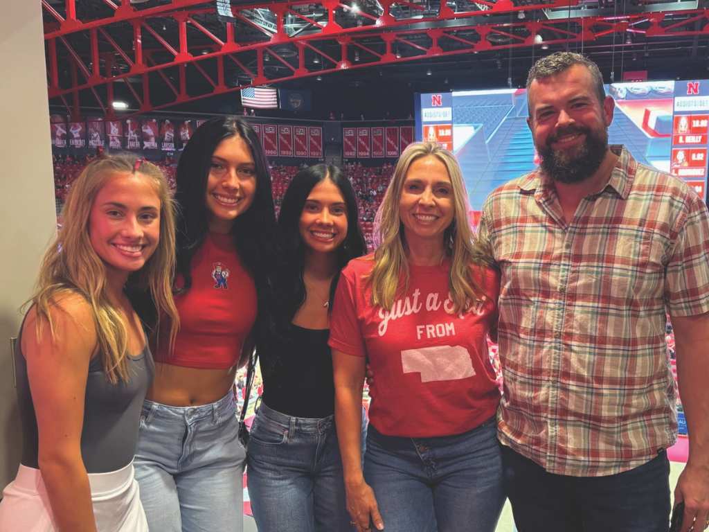 Dan with his Wife and three kids: Ellie, Miley, and Zoe