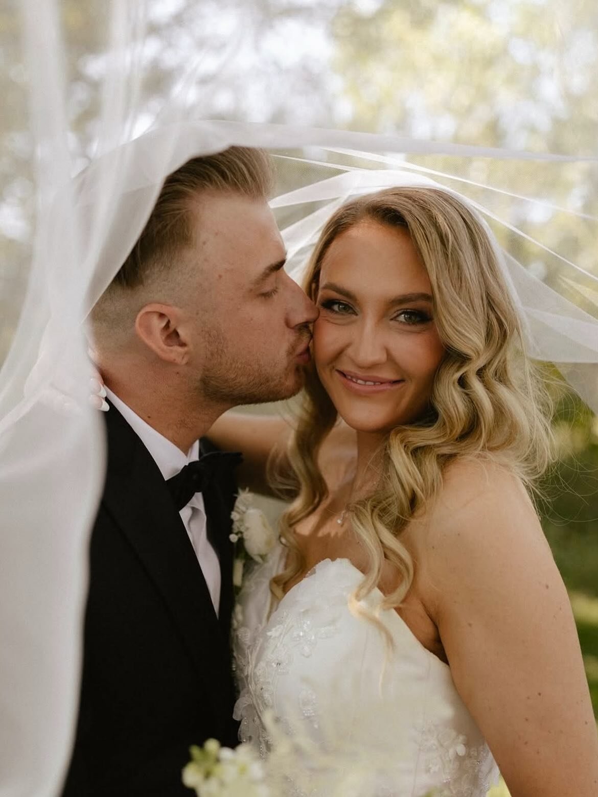 A moment for my girl @julianne_agram on her Wedding Day last September. 
The dreamiest of days on the dreamiest of Brides! 
Never getting over that I get to spend these moments with you all. 🤍

Featured on @caratsandcake 

Hair by me @madisonhairmak