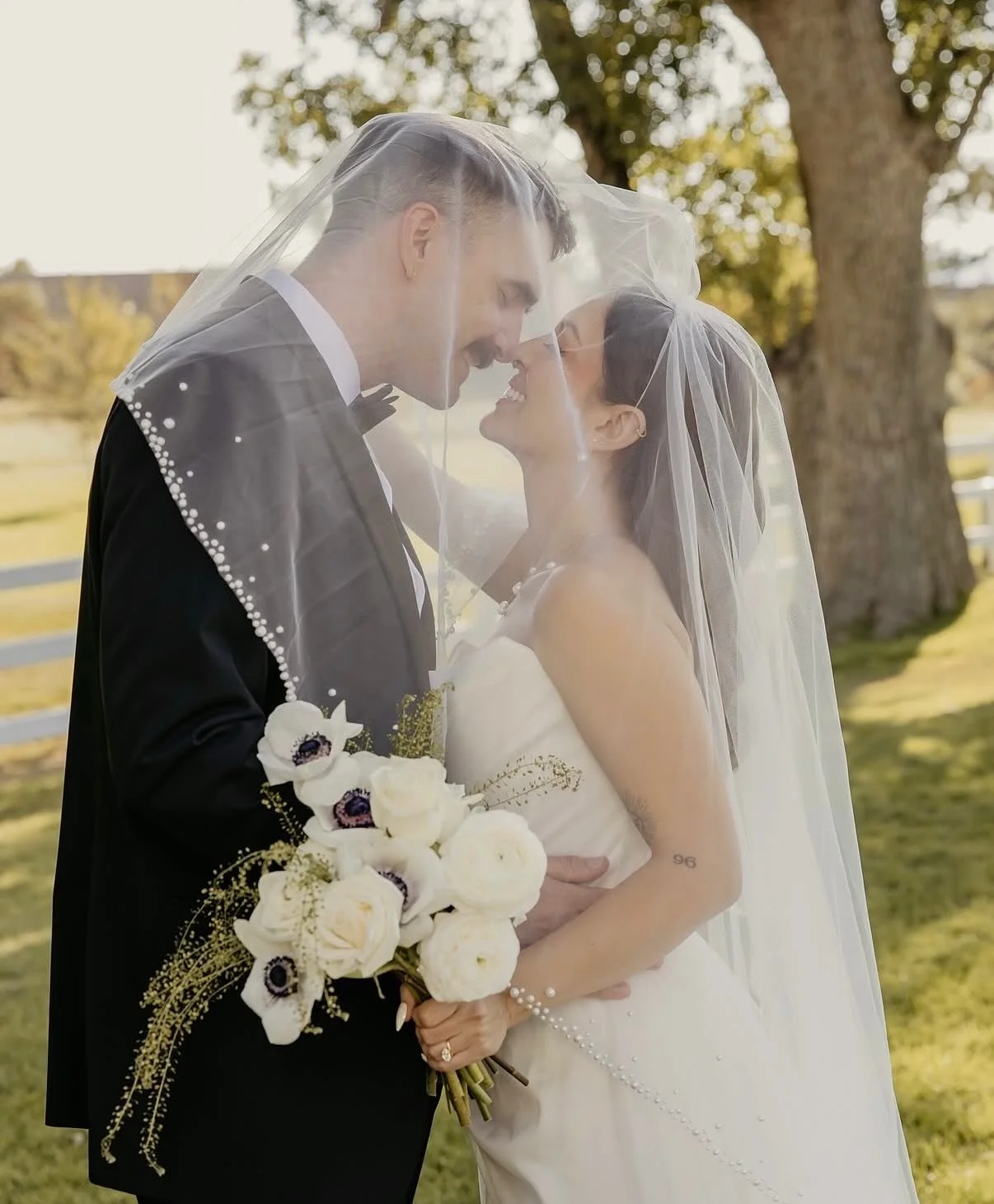 My sweet friend Lo on her Wedding Day, forever celebrating you @so.leaux ♡

Hair &amp; Makeup by me @madisonhairmakeup 
Assisted by @tinaearly_hmua 
At @thebarnatraccooncreek 
Shot by @taylorhassebroekphoto 
&bull;
&bull;
&bull;
Denver Wedding Makeup