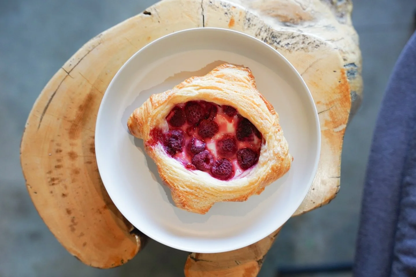 You KNOW we&rsquo;ve always got our staples- cinnamon buns, croissants, scones- but we also often introduce new pastries and baked goods 😍 

Find old faves and new flavours at both our shops, Monday- Saturday 💛