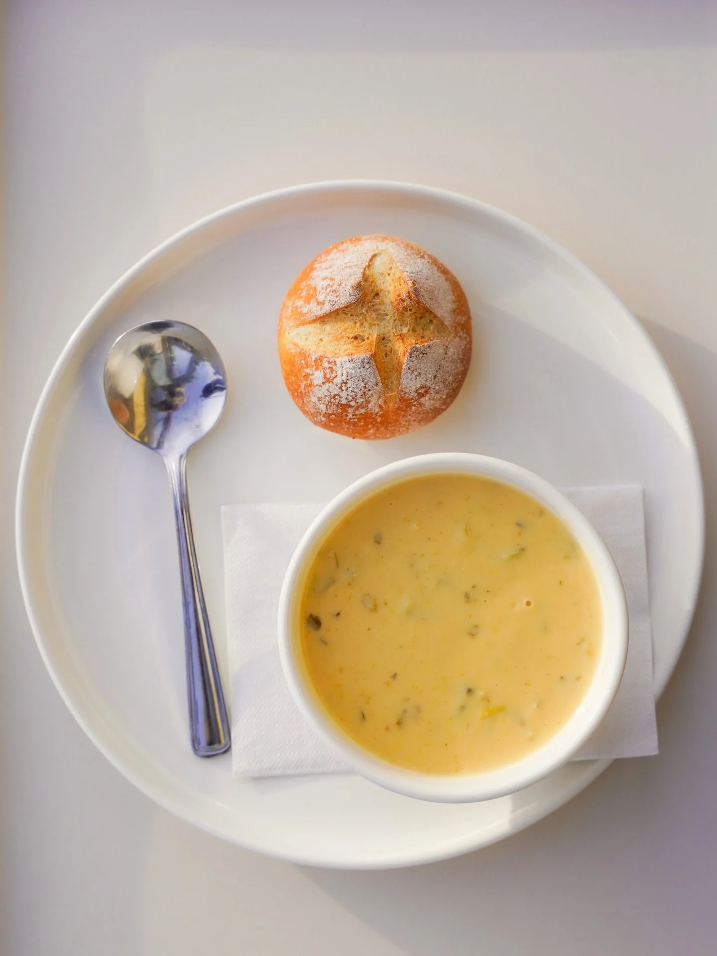 Looking for a warm lunch that has that feel good, homemade taste? Yeah, we know 😌 that&rsquo;s why you can find fresh, hot soup daily at our caf&eacute; on Main and on Hawkins.