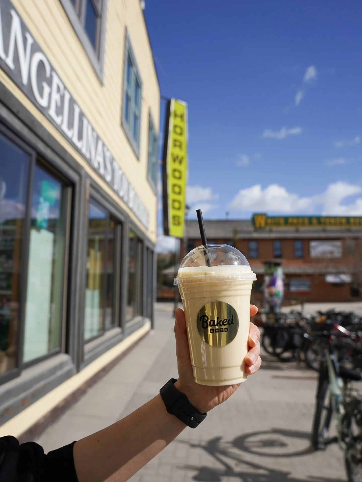 Is it too soon to say that spring could just be around the corner? 👀 before we know it, we&rsquo;ll be sipping smoothies and walking in the long sunlight again ☀️
