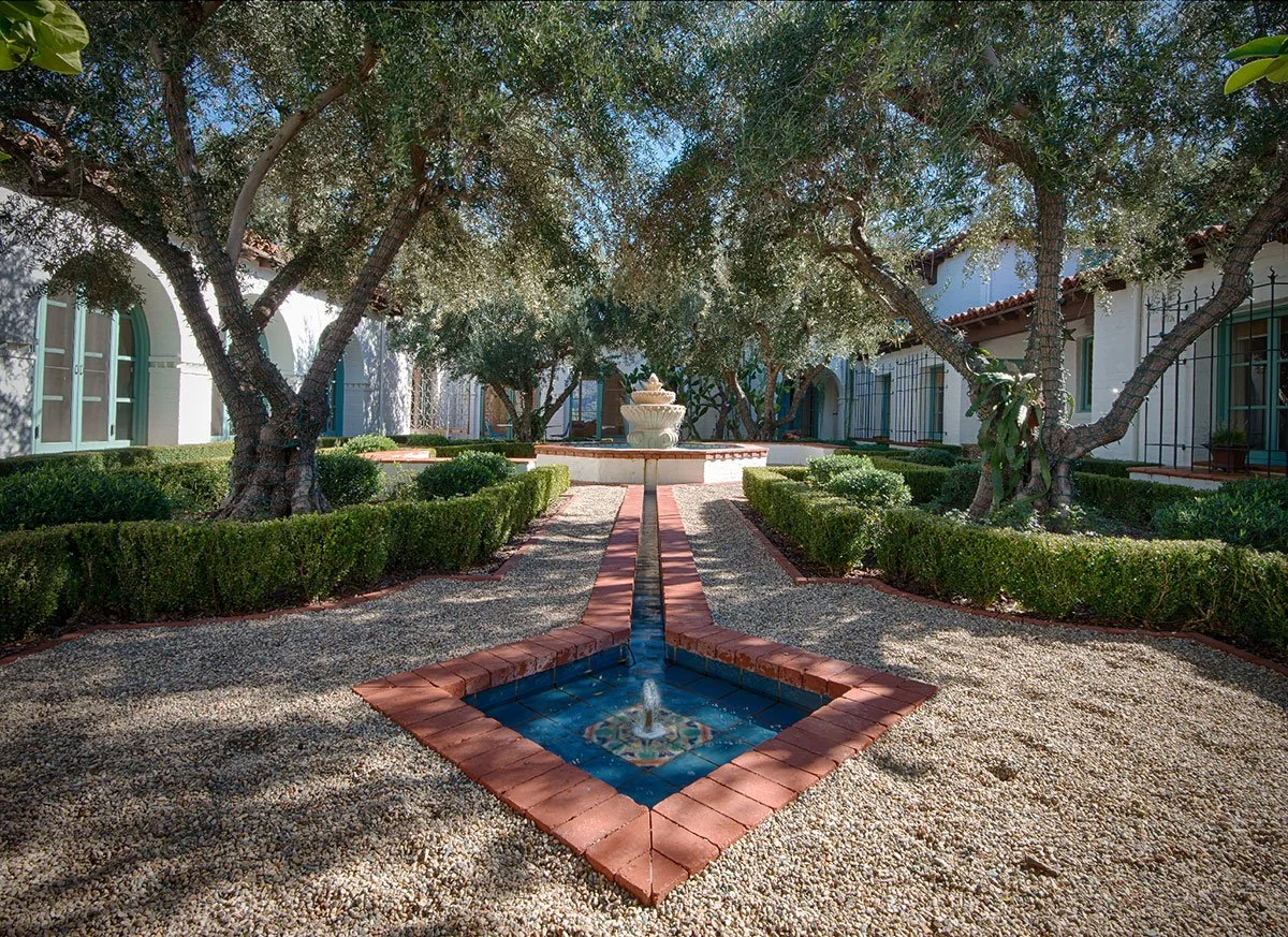 Ojai-CRTYRD.jpg