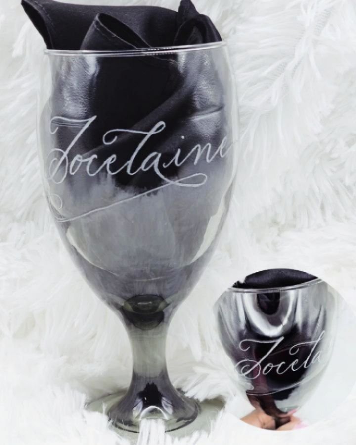 🎵 Cheers to the freakin&rsquo; weekend! Let&rsquo;s drink to that! 🎵 

Isn&rsquo;t it nice when you and the gworls can just sit back and relax after a long week?

Personalized wine glasses like these make the weekend even better! Perfect for brides