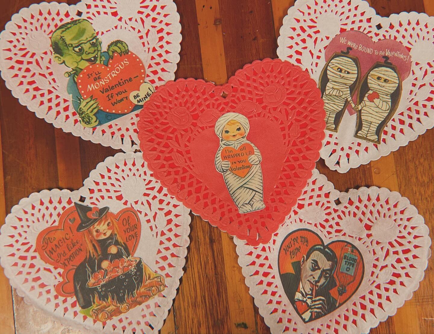 Locals! I made some cute vintage spooky valentines last minute. I&rsquo;ll be at @satellitebarandlounge tomorrow from 12-4 for the monthly market, come snag one! Also finishing up some anti-valentines tonight 💔 AND any vintage clothing on the rack t
