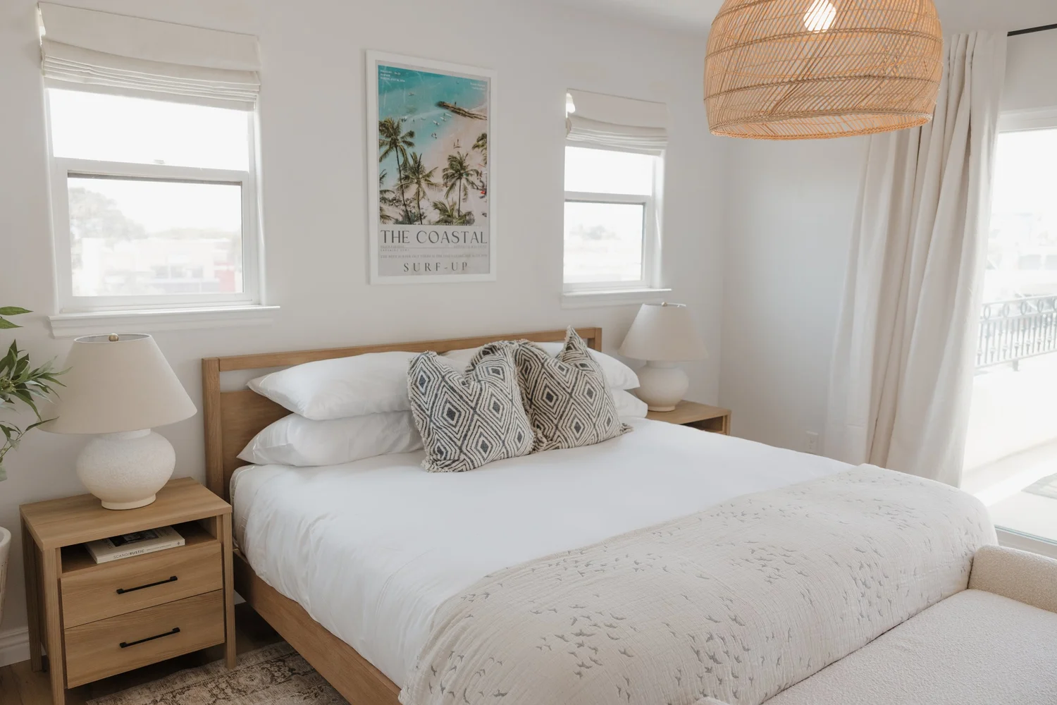 Coastal Palm in Pacific Beach, interior design by Salt and Sky Lodging Co.