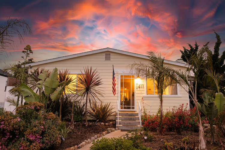 Outside Wavehouse, La Jolla vacation rental, photo 45