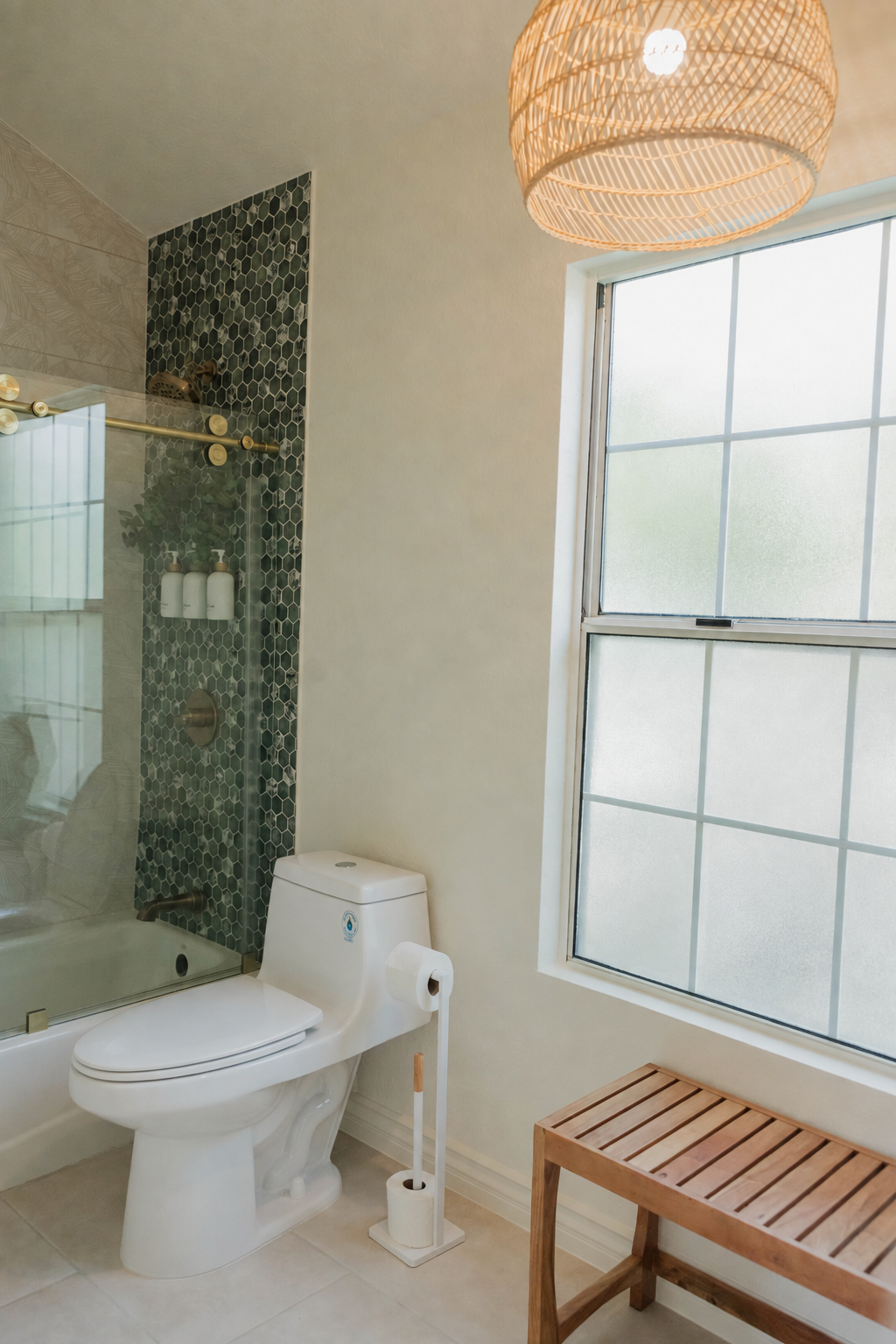 velvetsurf bathroom.png