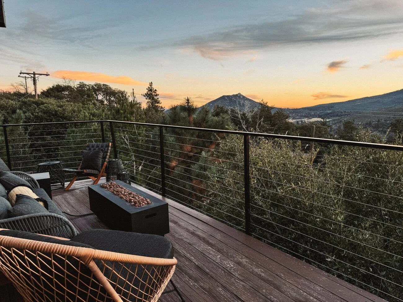Wrap-around deck with valley and sunset views — Dark Moon Chalet, Julian CA