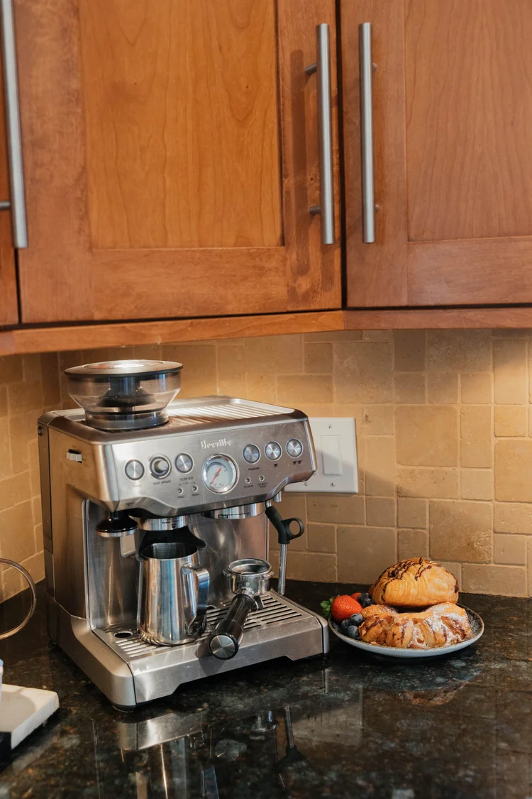The kitchen, Pacific Beach vacation rental, photo 23