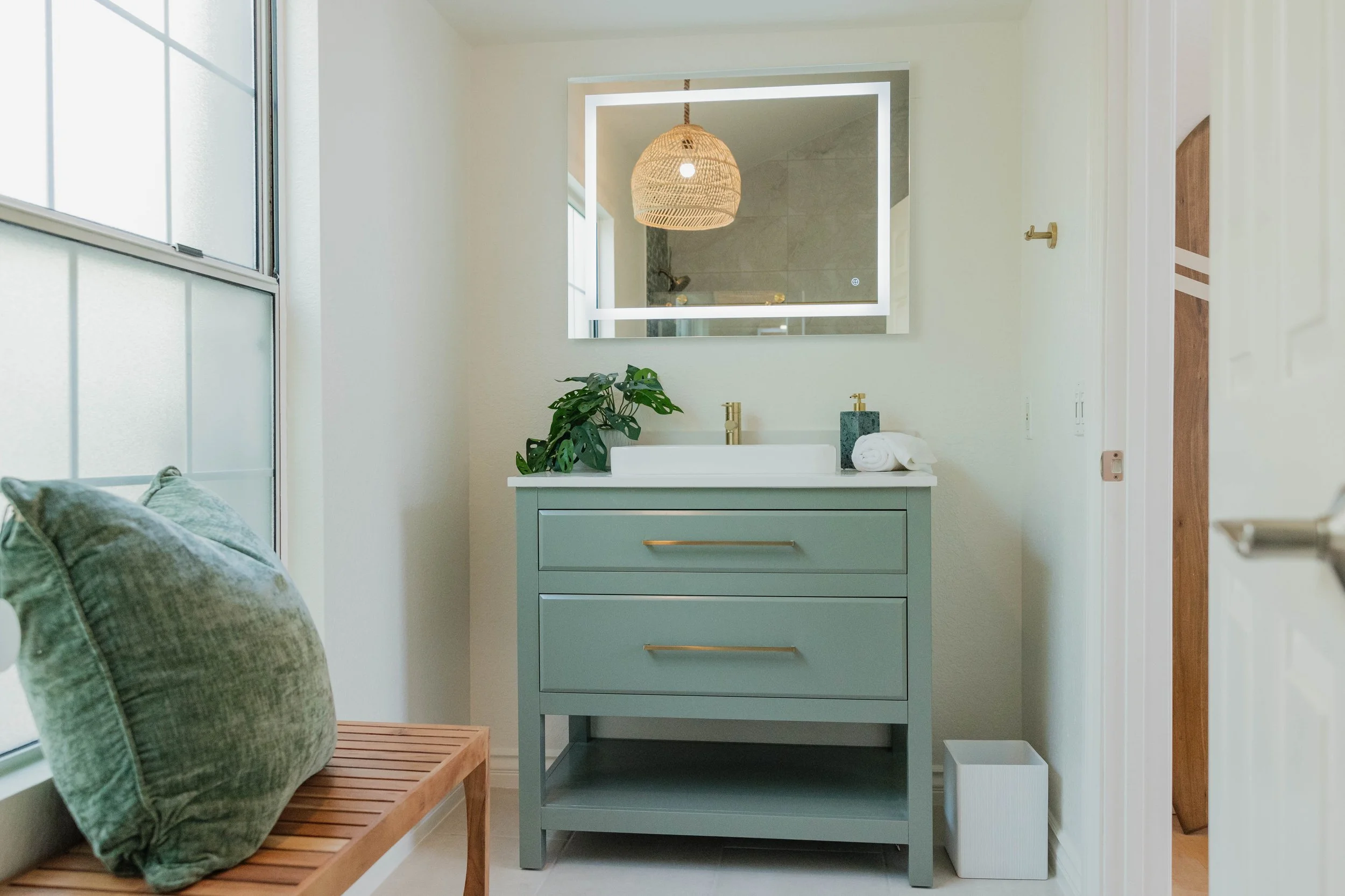 ReedAveAirBNB-85.jpg