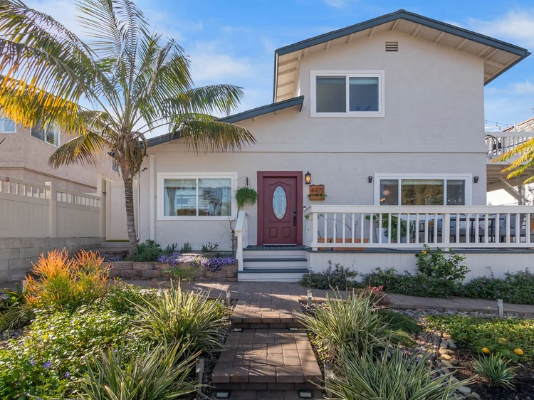 Outside the house, Ocean Beach vacation rental, photo 38