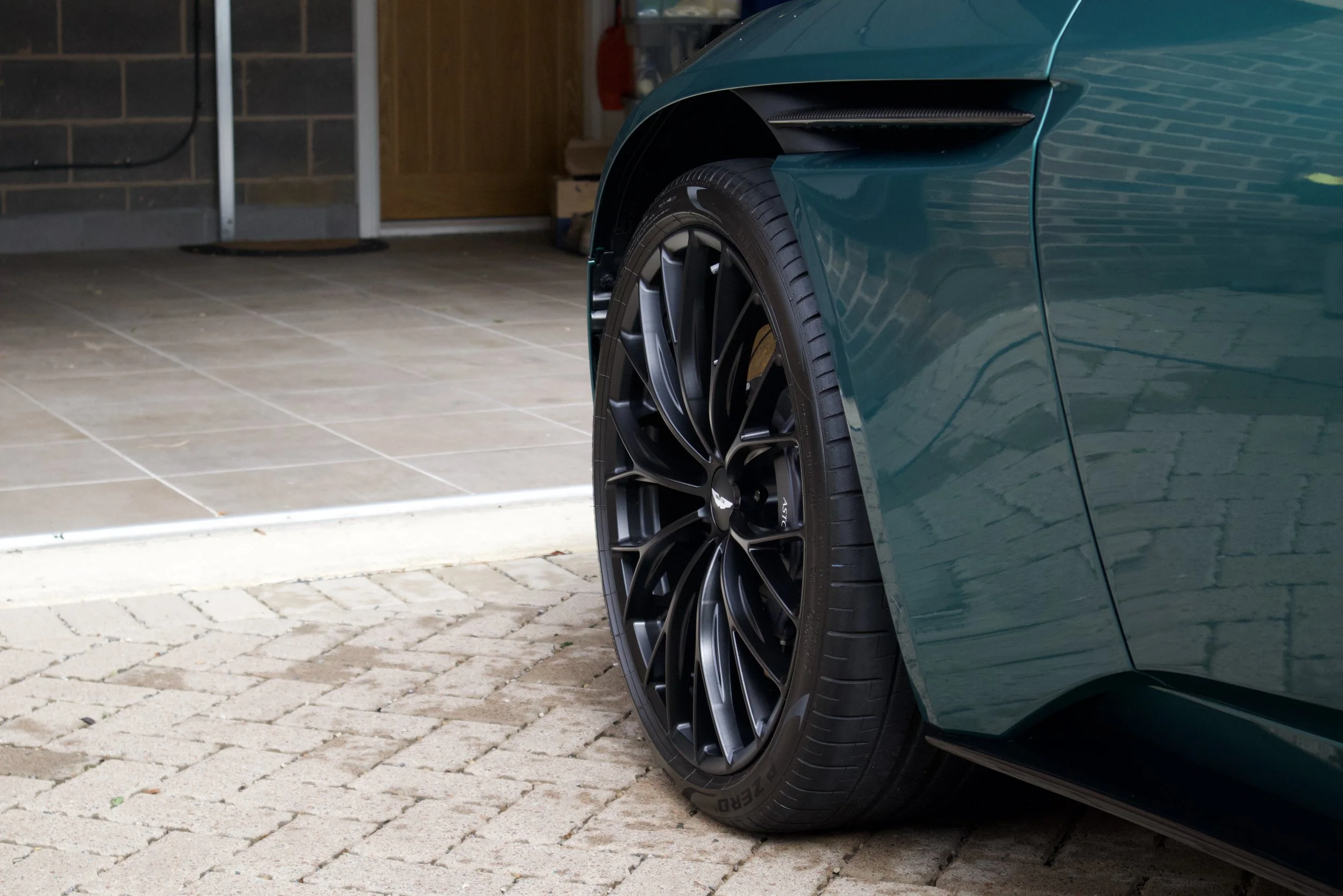 Aston Martin DB11 - Tailored Detailing