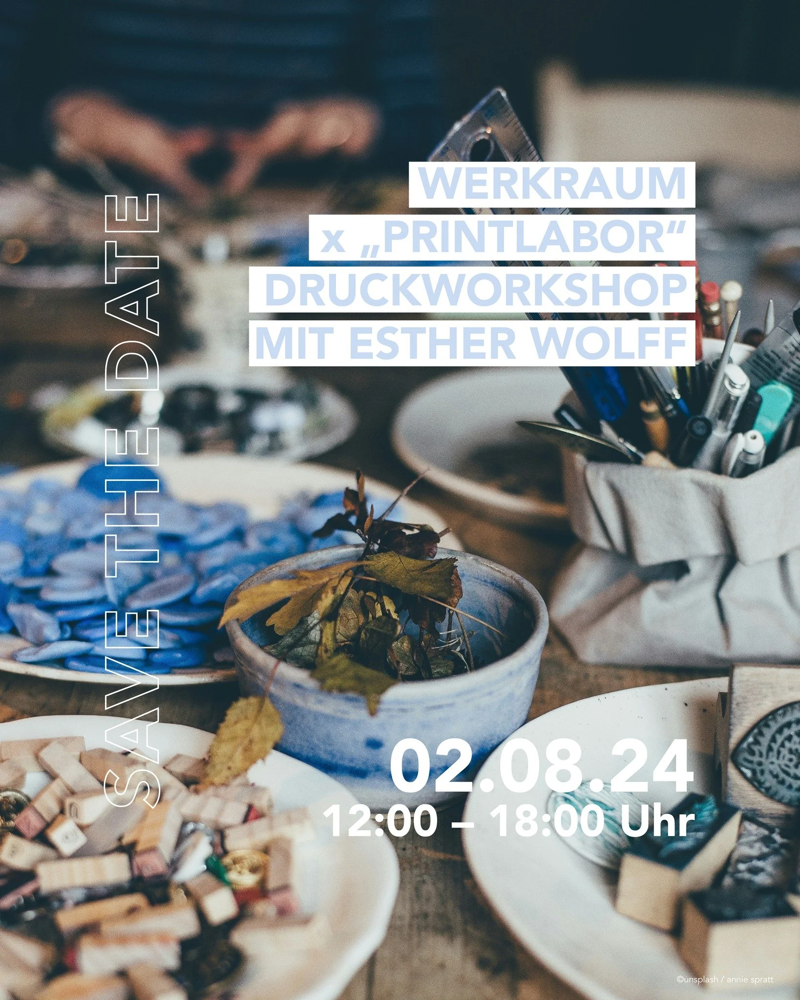 .
WERKRAUM x "PRINTLAB"
mit Esther Wolff
von 12 – 18 Uhr
Es wird experimentell: Ihr dürft euch ausprobieren und in diesem Druckworkshop mit den verschiedensten Materialien arbeiten/experimentieren. Esther gibt euch kreative Impu