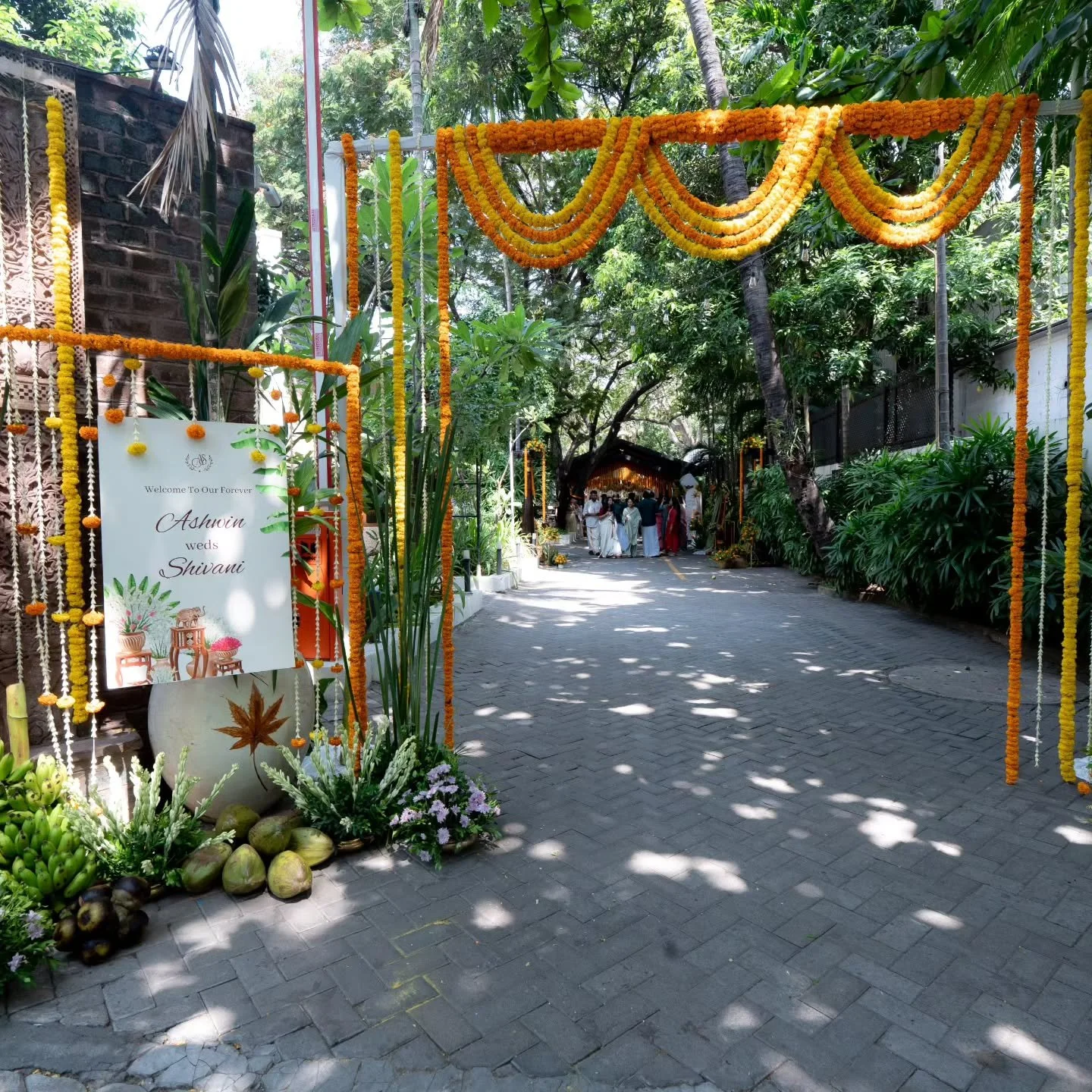 When tradition meets the right space, every detail tells a story. 🌸🪔

Marigolds, brass diyas, silk drapes, and a mandap that felt like it was always meant to be here. This Kerala wedding at Hanu Reddy Residences was everything a traditional celebra
