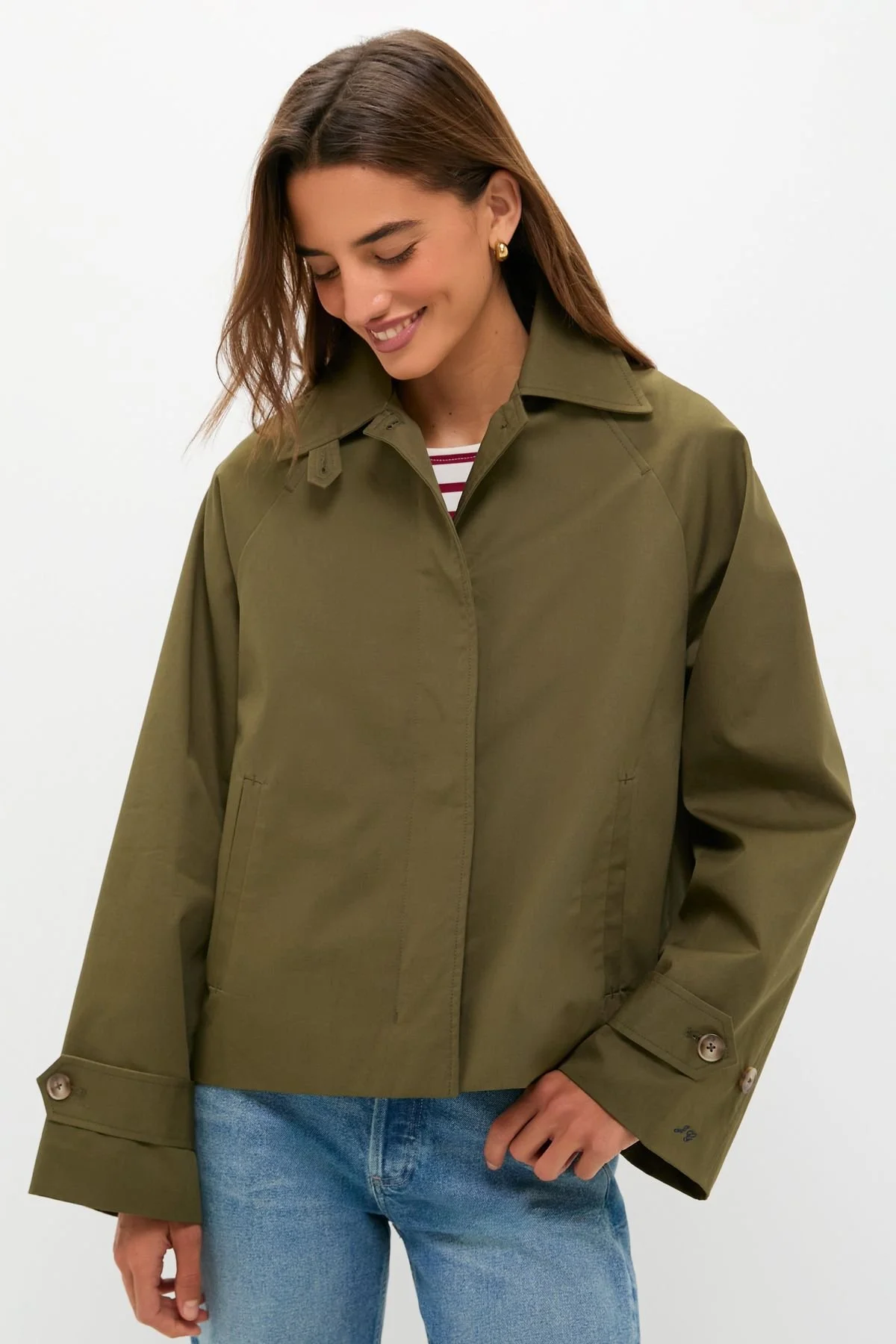 Cute jacket for the sporty or polished alike; packable and lightweight! 