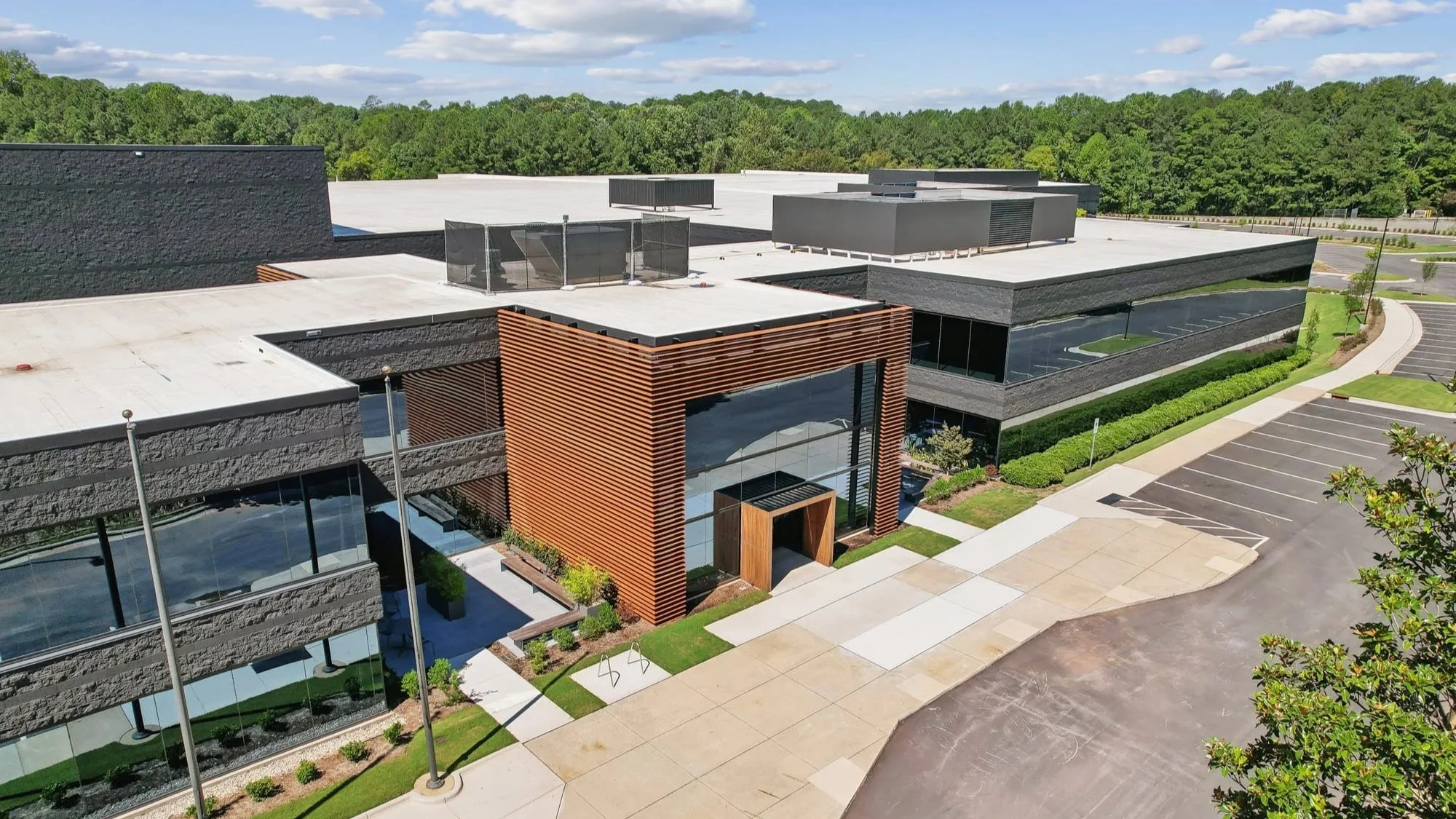 850990504-highly-adaptable-industrial-facility.jpg