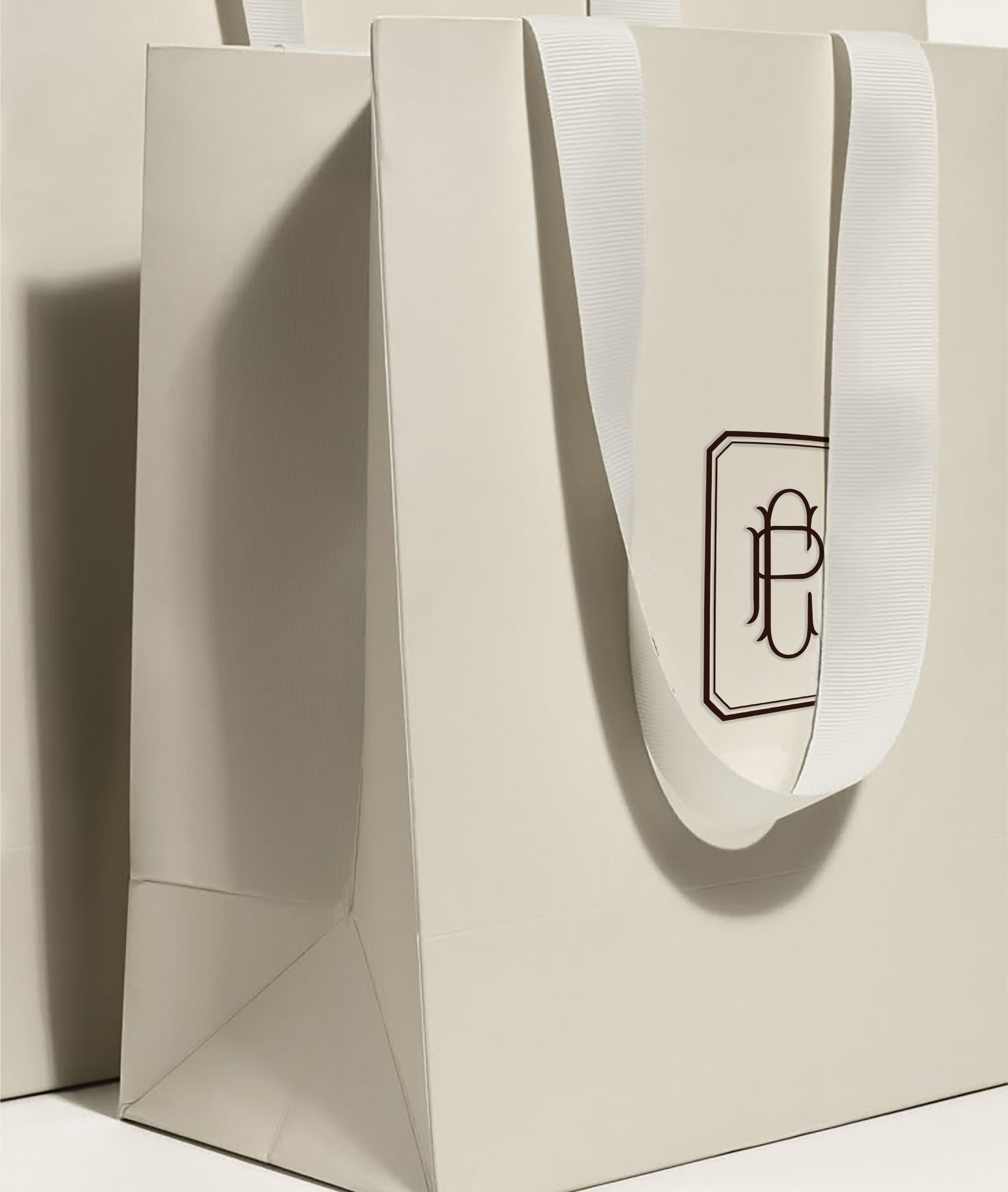 Création de l'identité visuelle complète d'une marque de mode durable