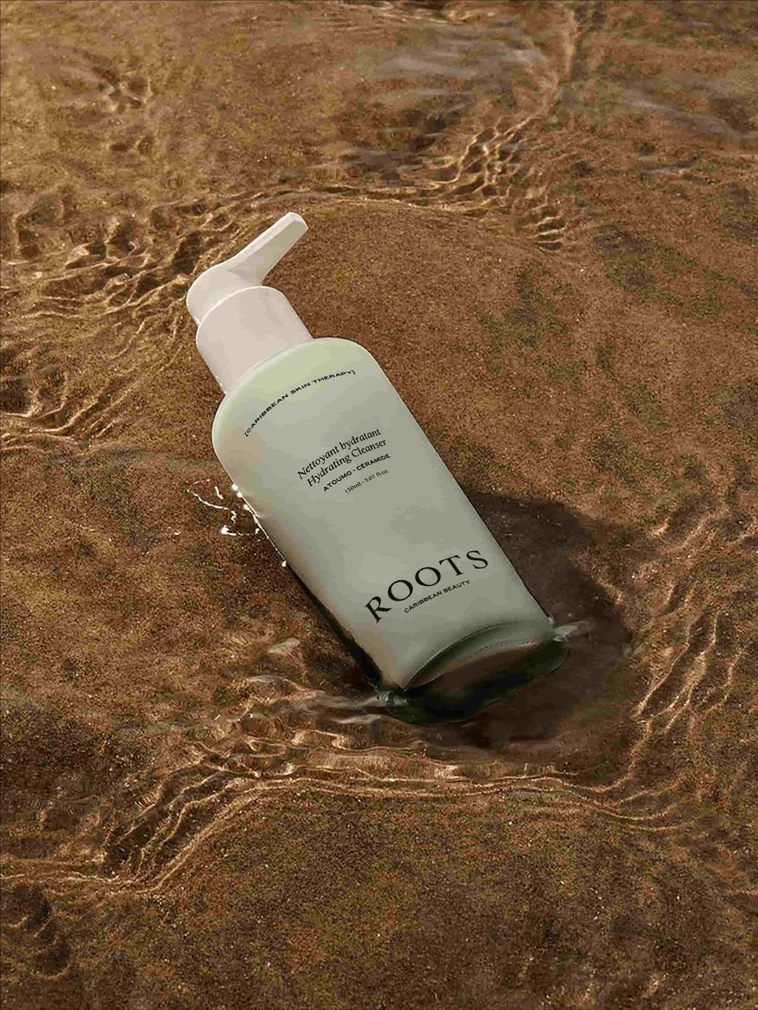 Packaging produit Nettoyant pour la peau d'une marque de cosmétiques premium.