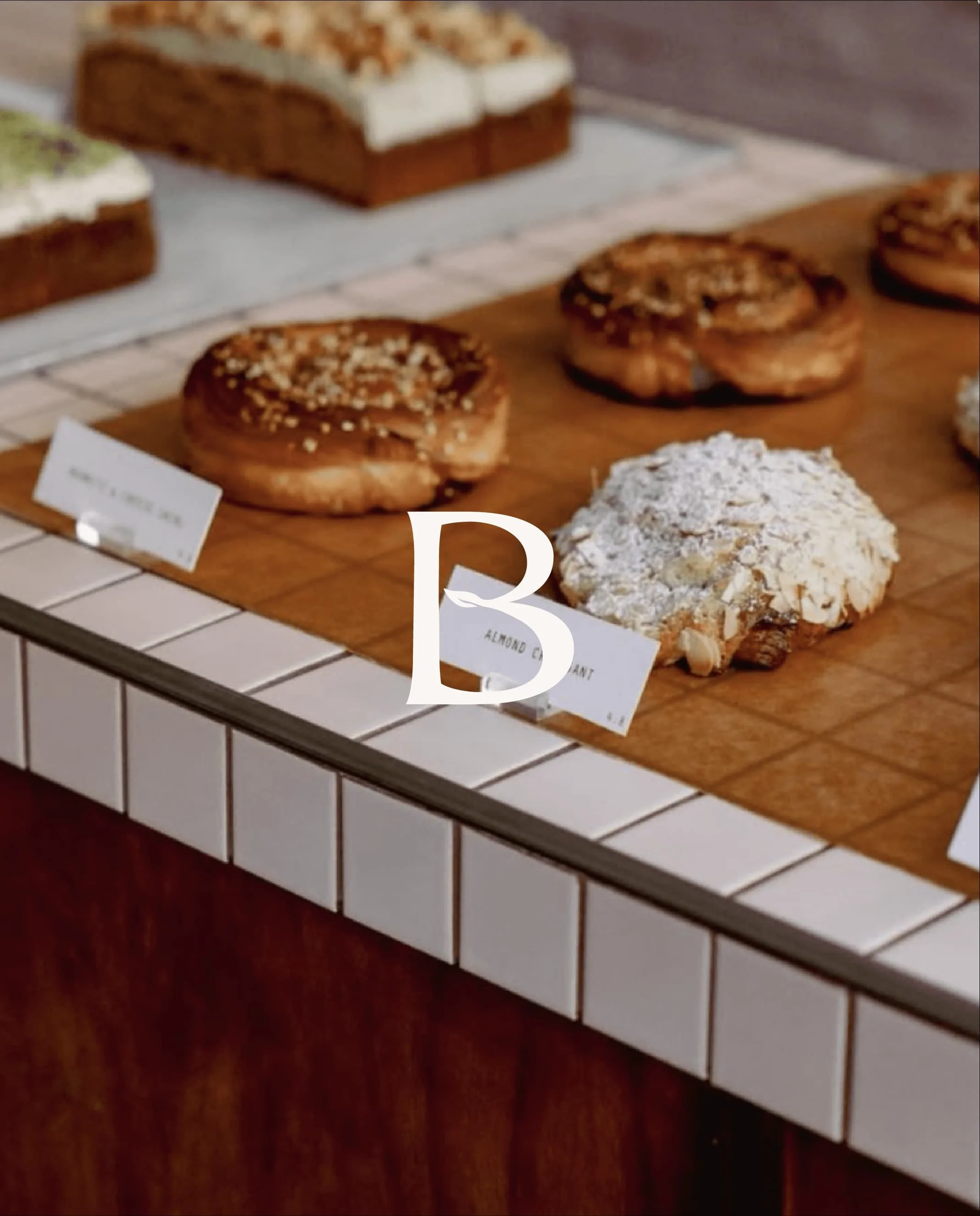 Design de l'image complète d'une pâtisserie de qualité végane