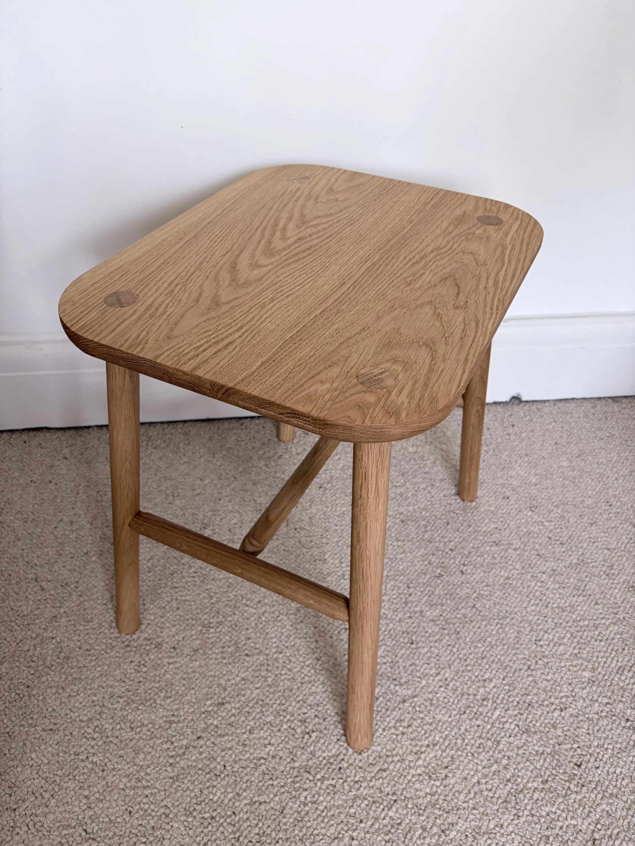 rectangular table with rounded edges