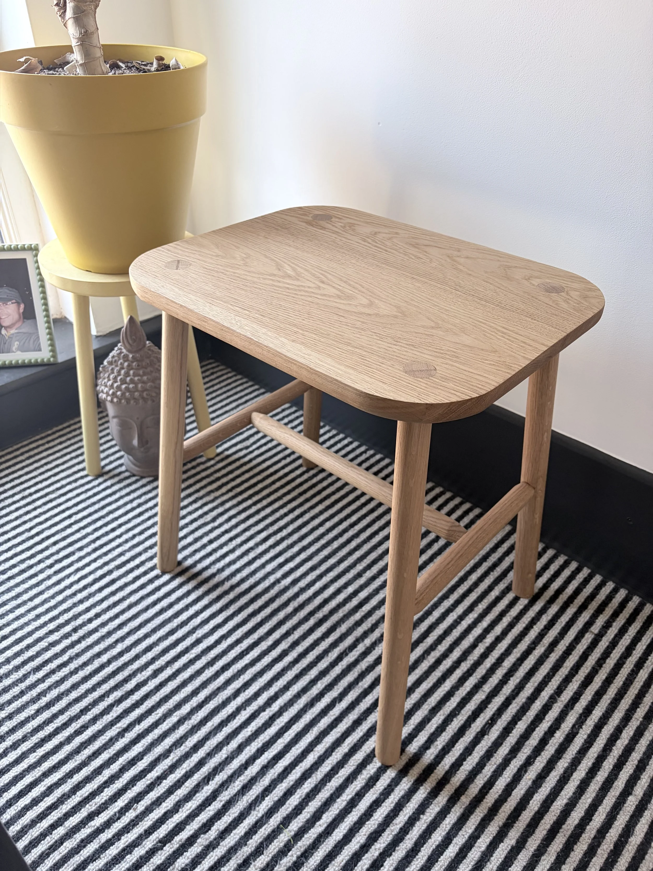 table with rounded corners