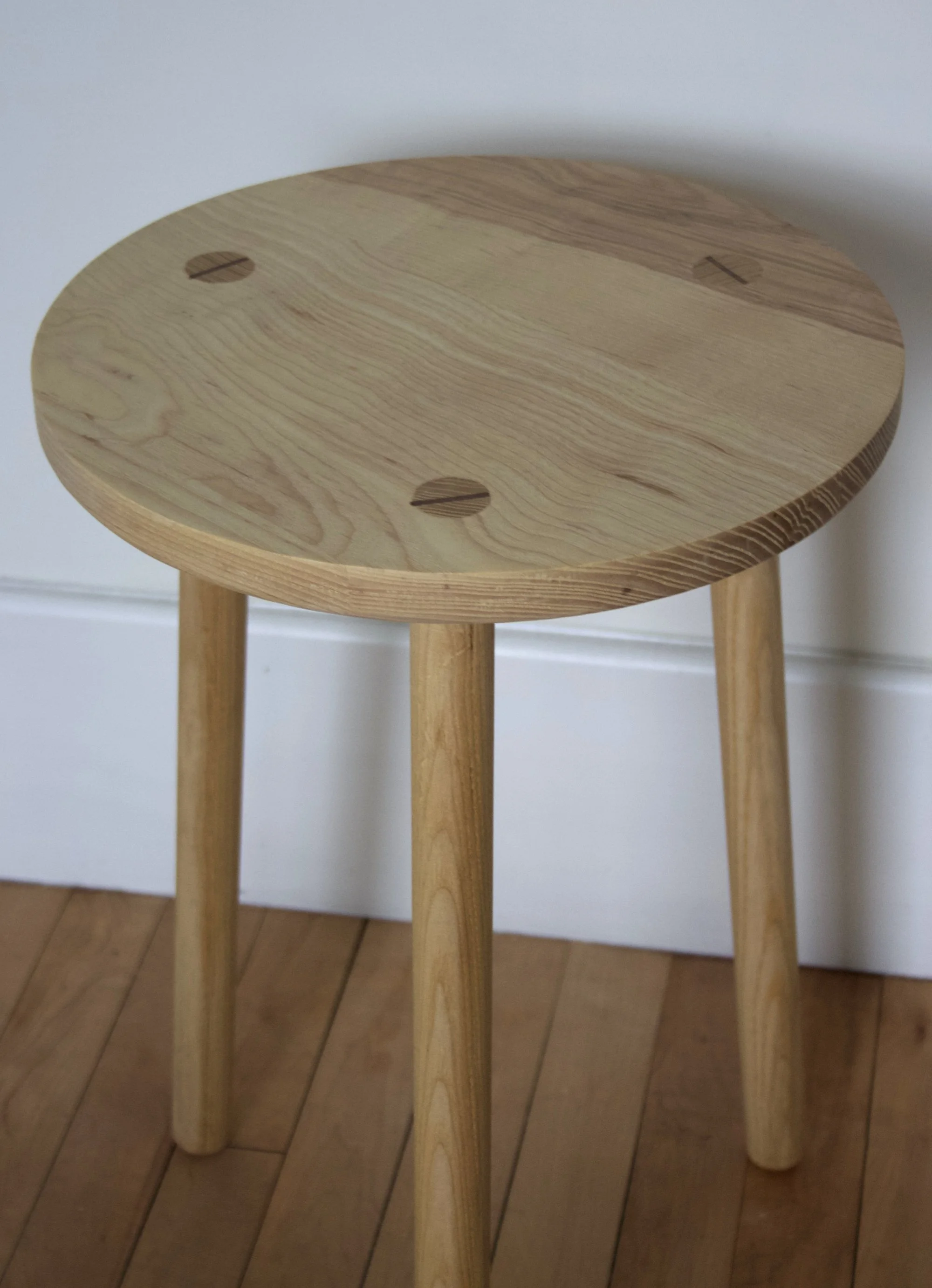round stool