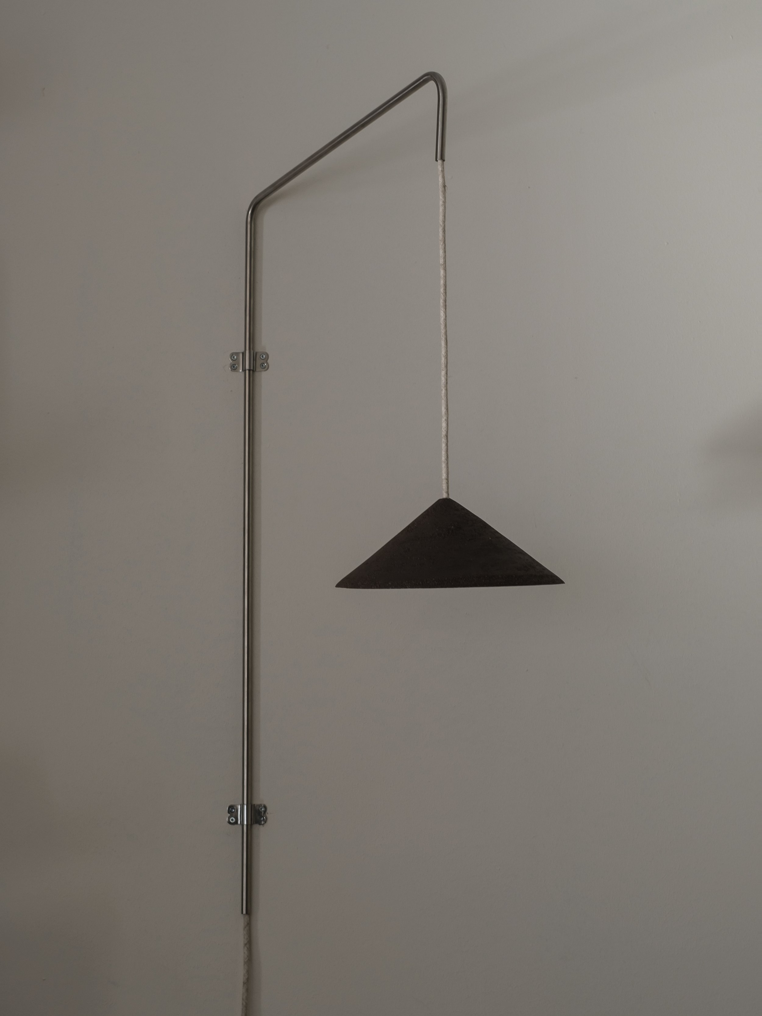 hangend wandlampje kegelvormig