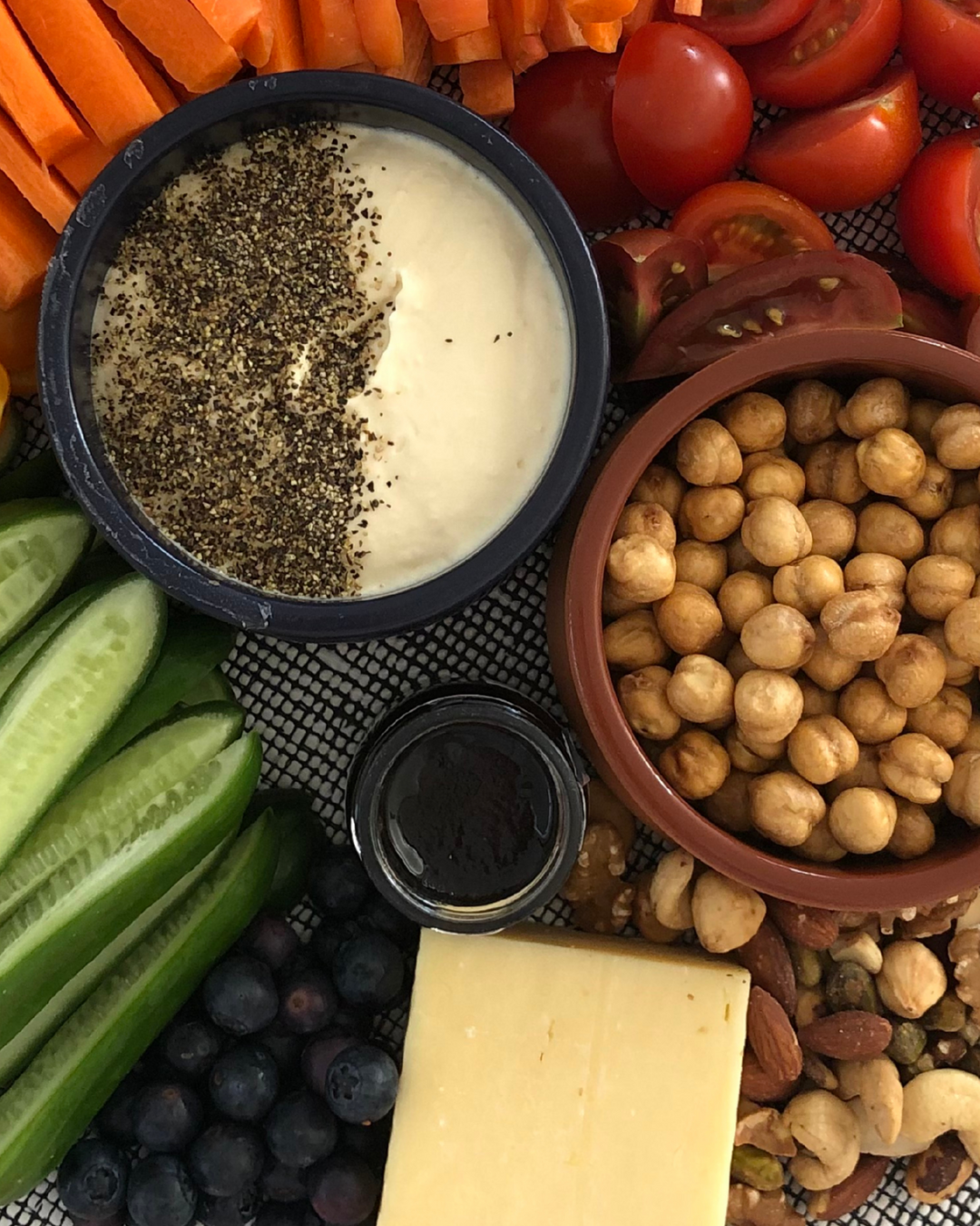 Crudités & Hummus Platter
