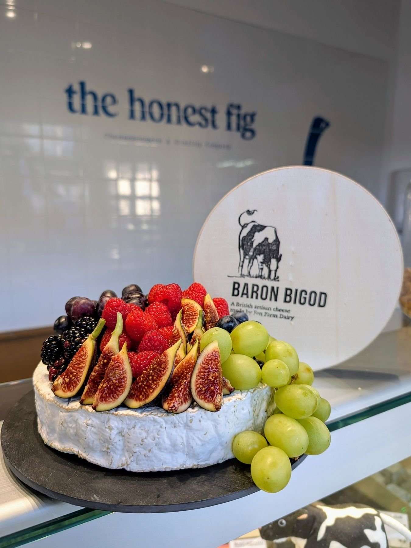 Picture of a Baron Bigod Brie cake