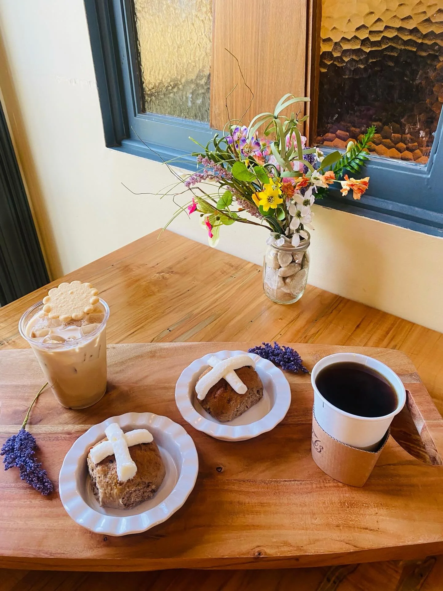 Join us Easter Sunday for some delicious Moravian Hot Cross Buns! Pairs perfectly with our Moravian Lemon Latte 🌸🐣🐰