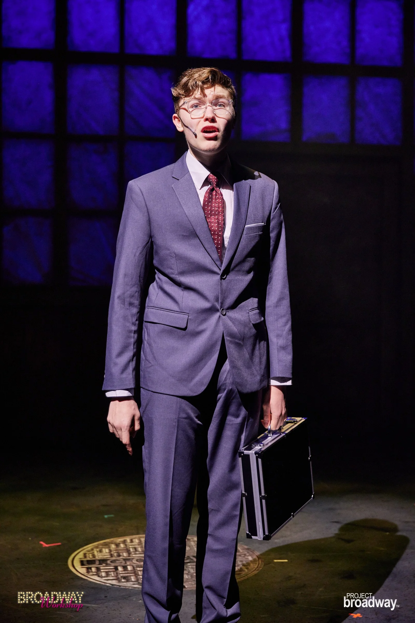 urinetown_castb_all282.jpg
