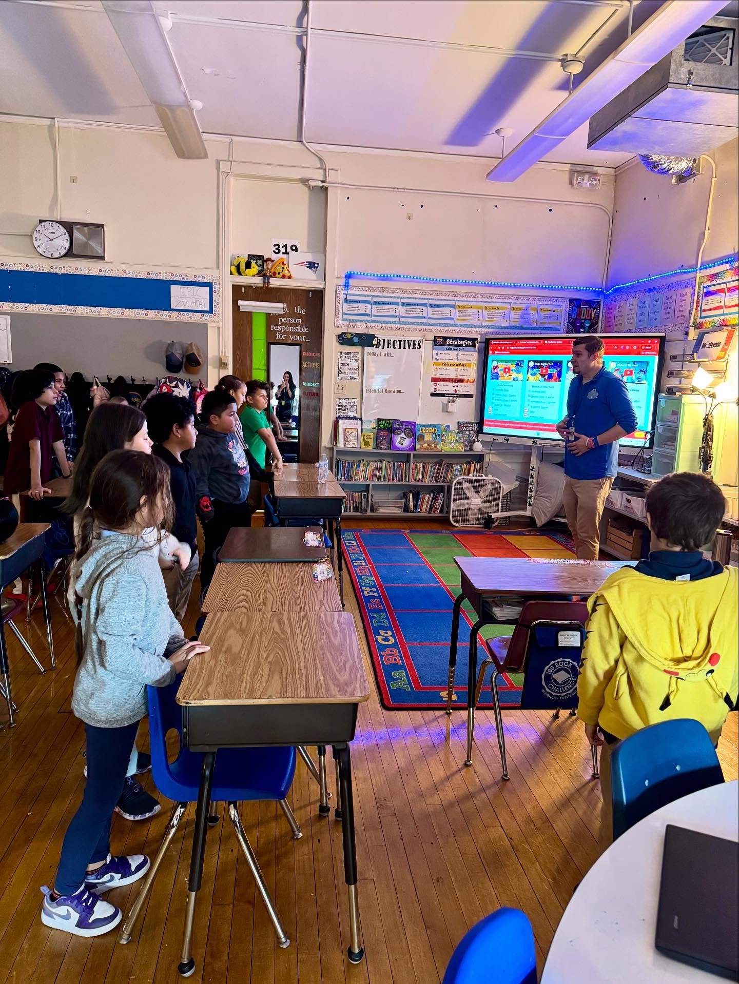 ✨ Puppet-Making in 3rd Grade! ✨

We had an amazing day in Alex Stevens&rsquo; classroom bringing Feel Your Best Self to life. Students created their own puppets, practiced FYBS strategies, and reflected on which strategies they like best!

Swipe thro