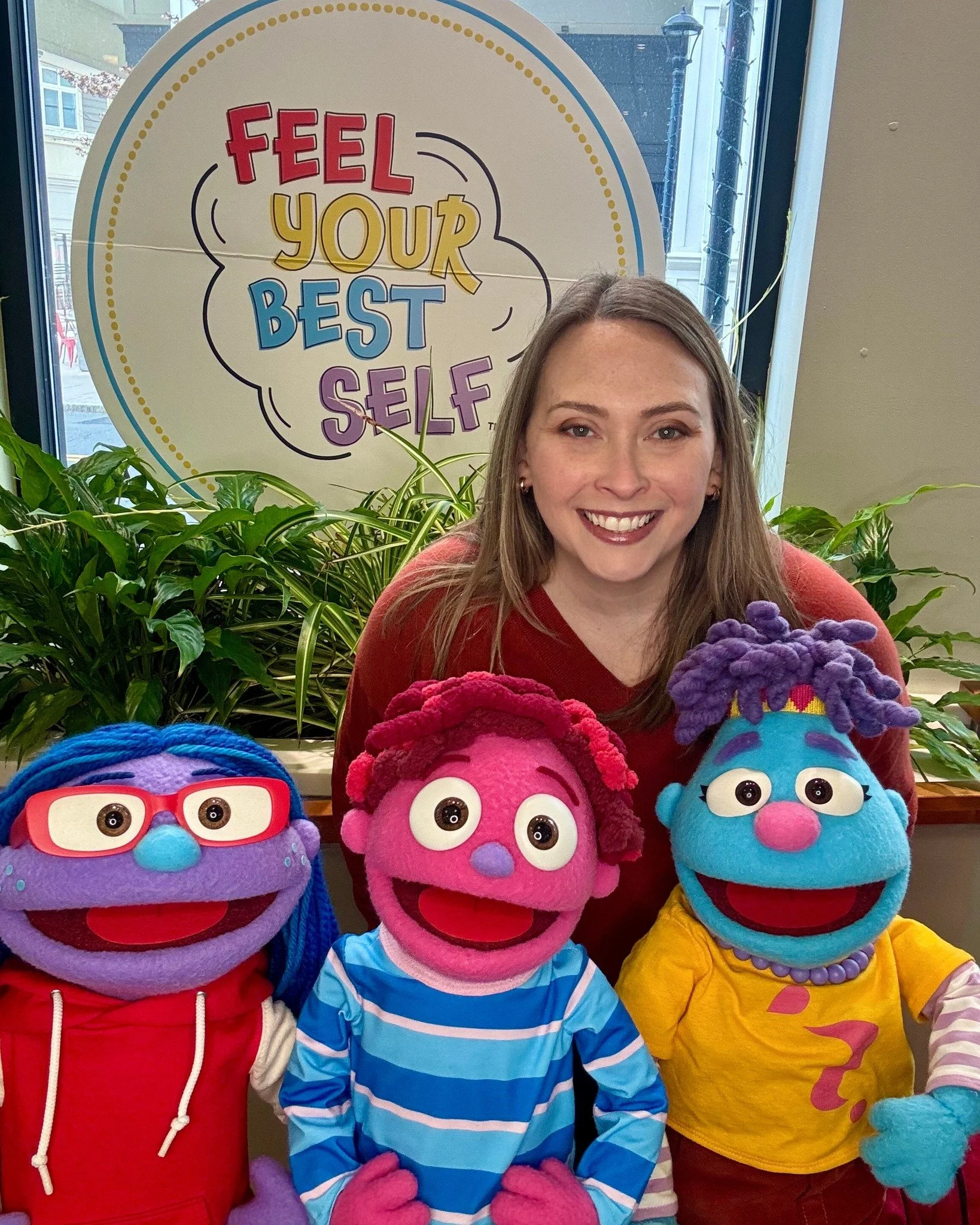 ✨Meet Emily!

Co-Founder of FYBS and Manager of Operations and Collections at UConn&rsquo;s Ballard Institute and Museum of Puppetry. We&rsquo;re so grateful for the passion, care, and hard work she brings to FYBS every single day.

#teamtuesday #fee