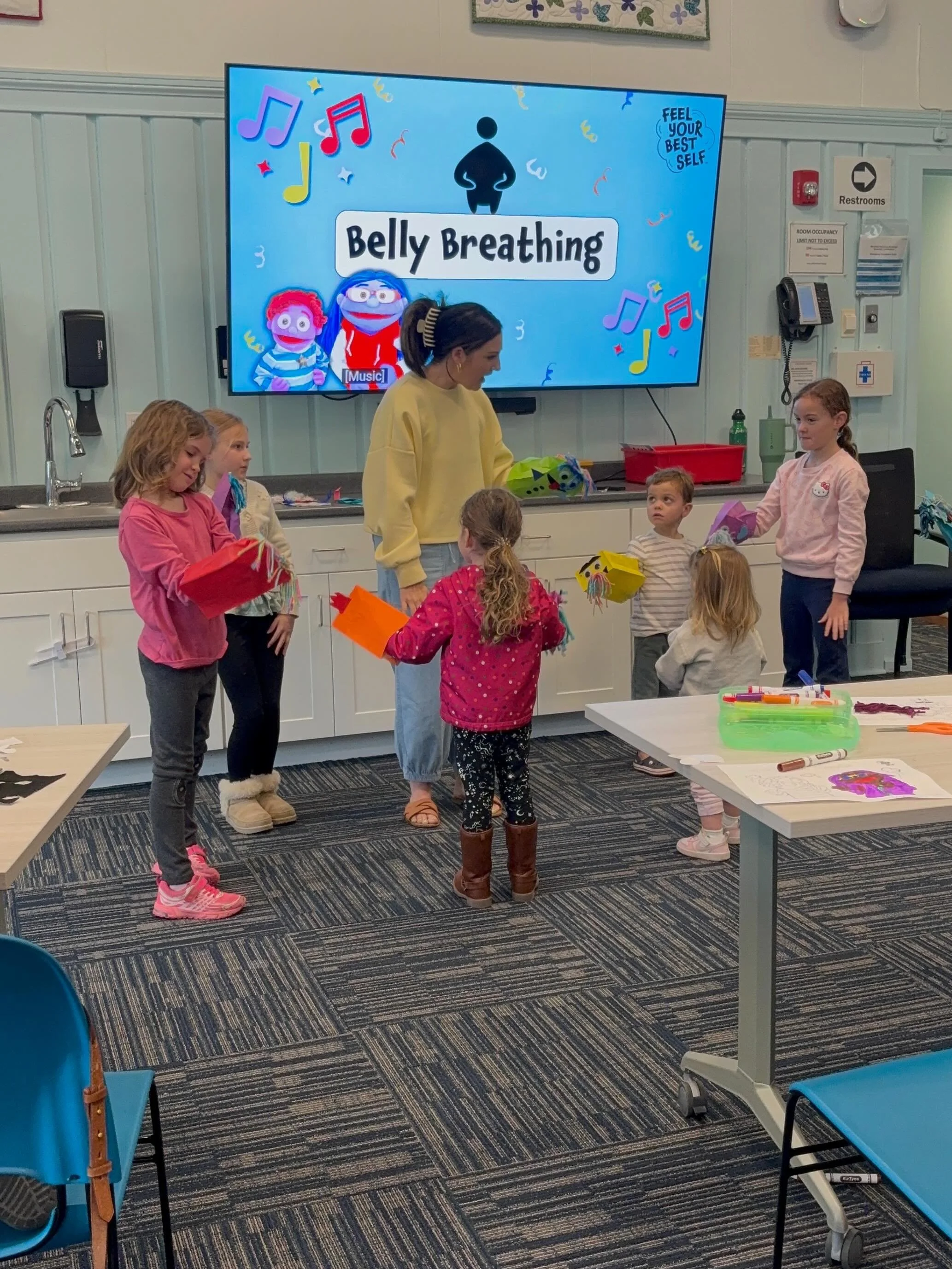 Families got creative at our Puppet-Making Event at Mansfield Library last Saturday! 🎨 

Check out some of the paper bag puppets that were brought to life. ✨