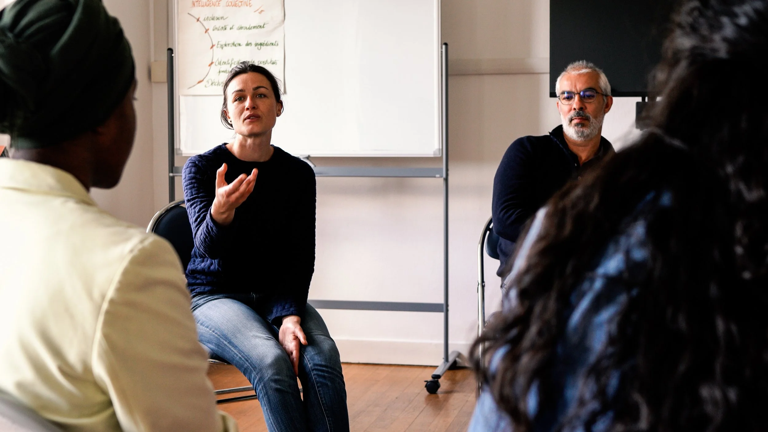 pour capture.00_02_46_14.Still010.jpg