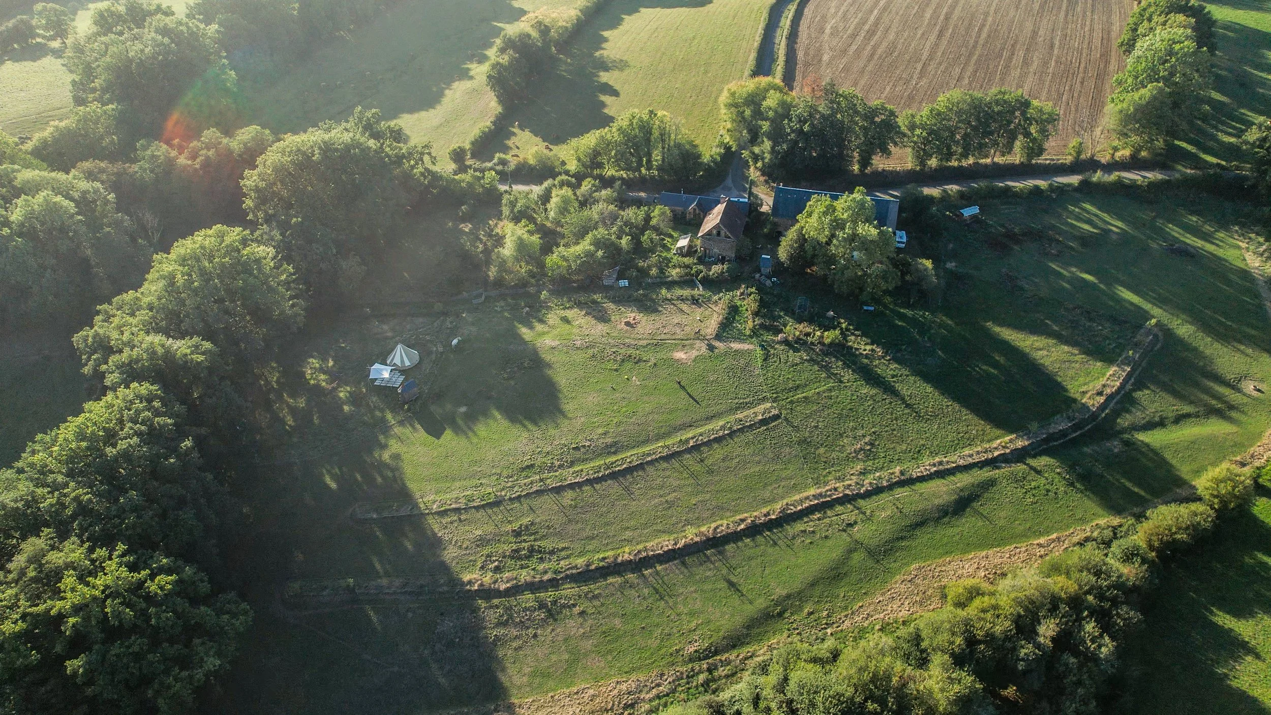 pour captures.00_01_26_05.Still010.jpg