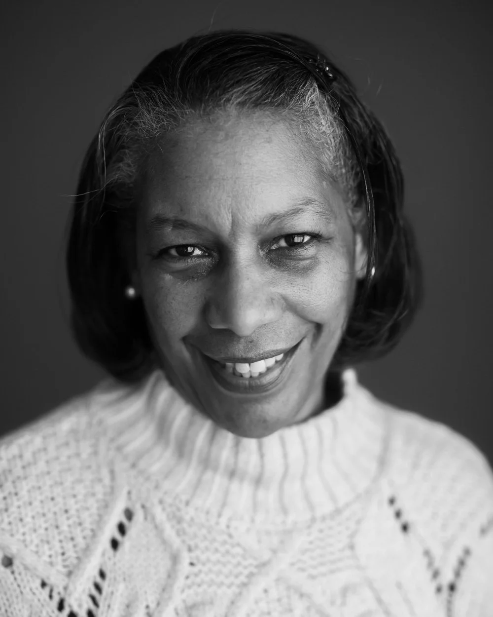 Headshot of a London trauma therapist