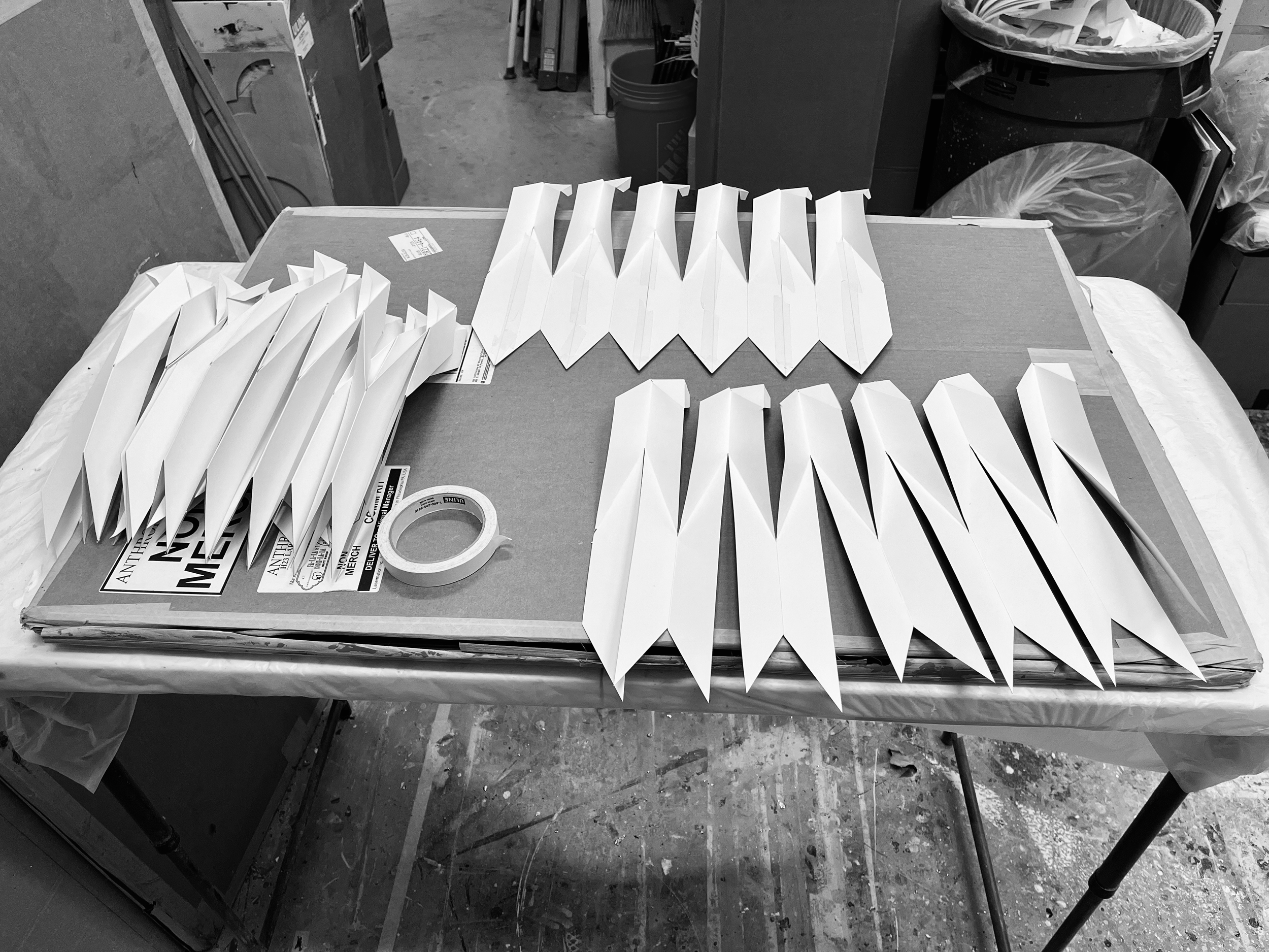 Paper folding for cake stand