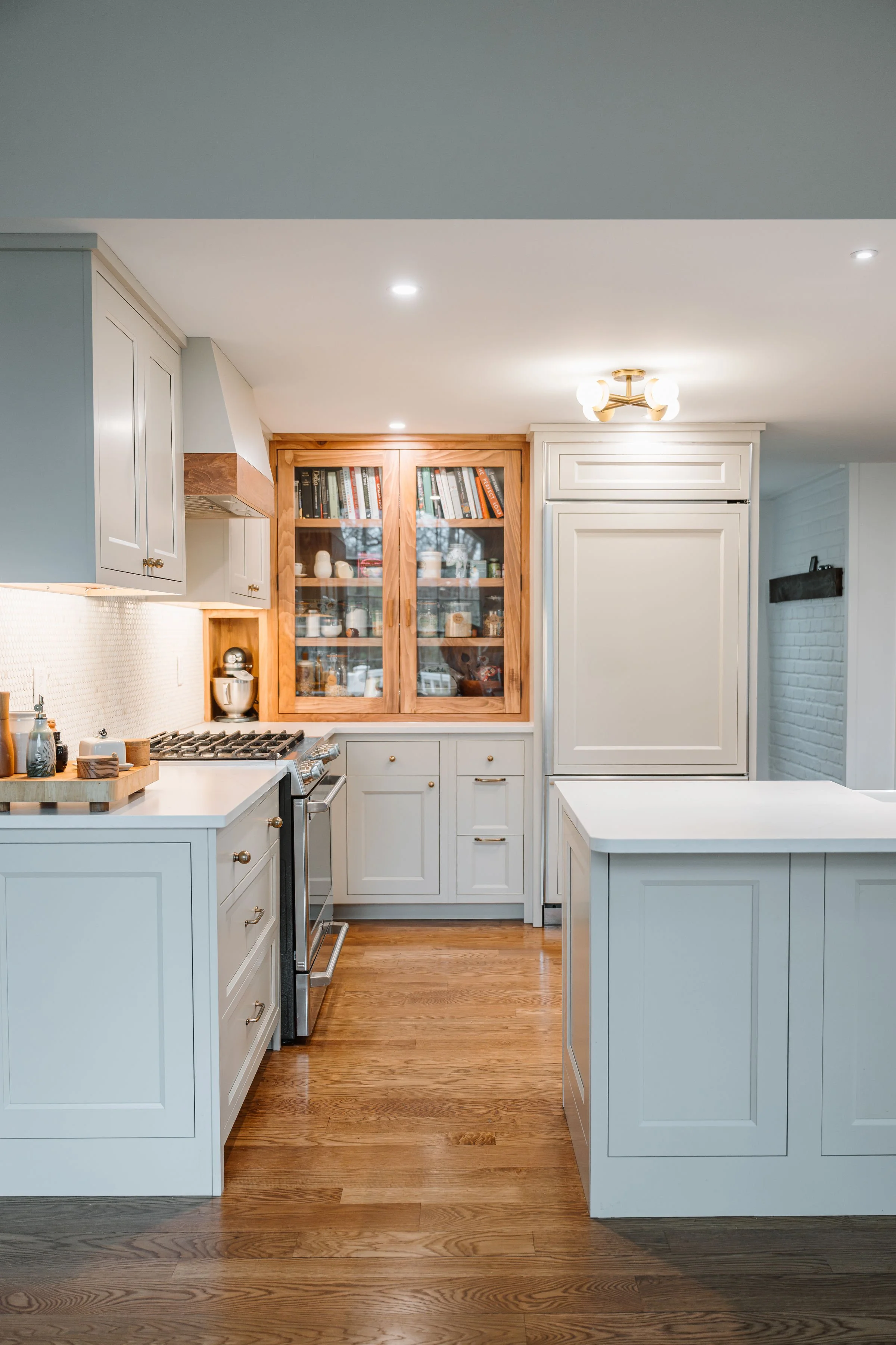 Pretty Kitchen Cabinets How To Style Glass Kitchen Cabinets